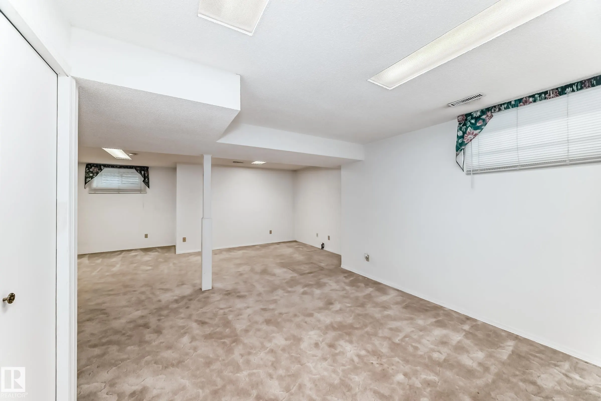 9126 Garden Road