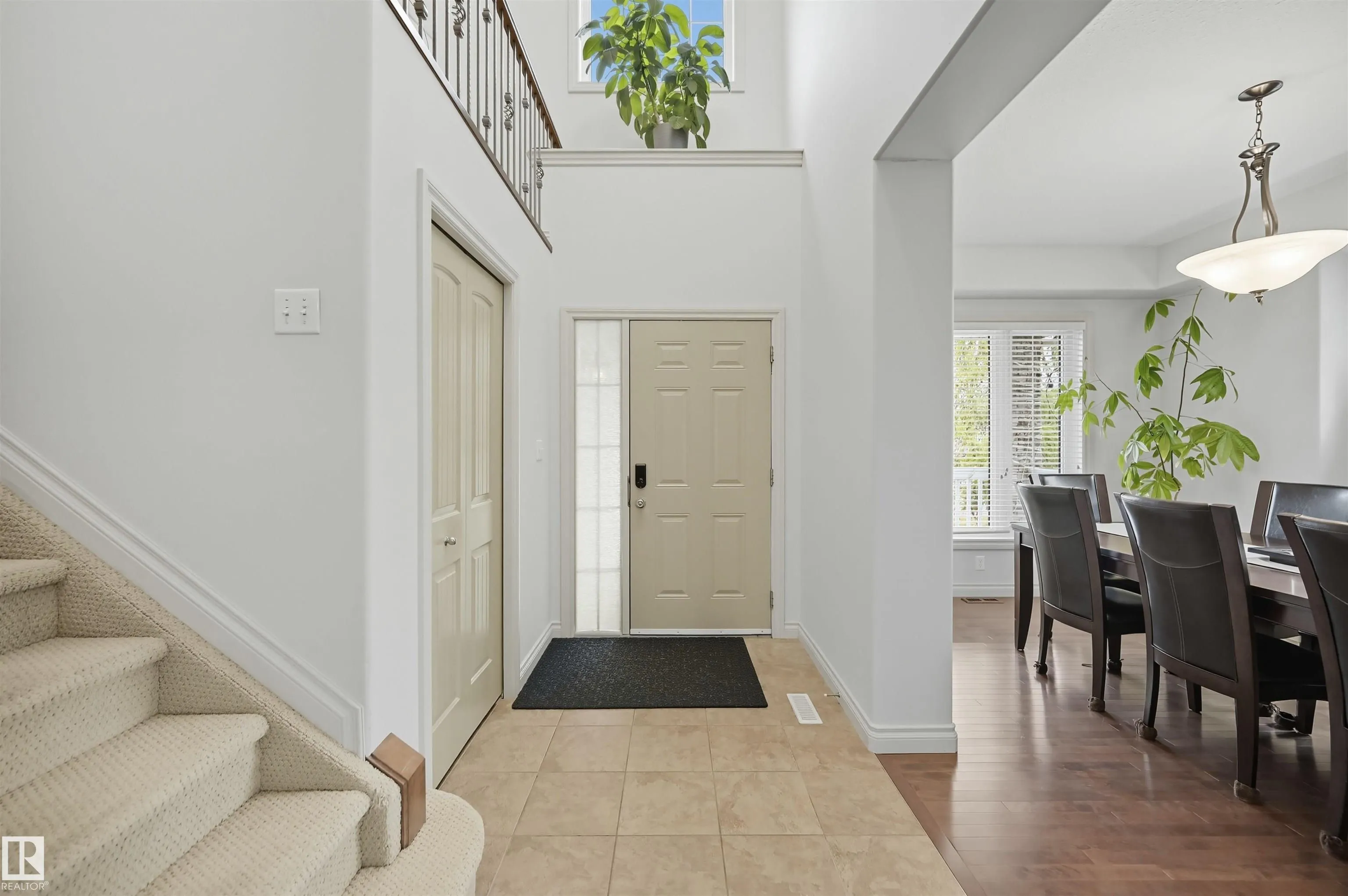 3411 MACNEIL Link