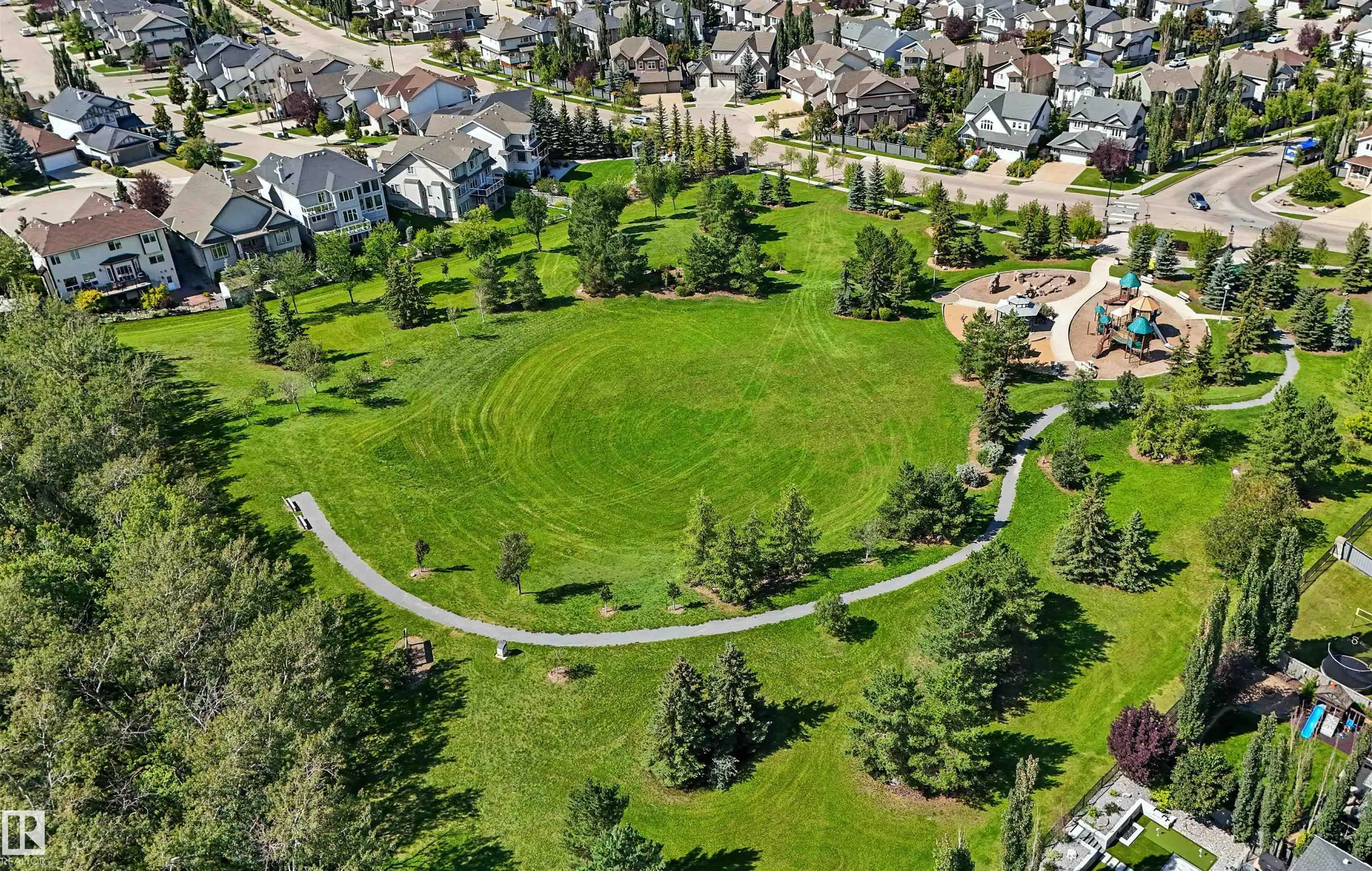 3411 MACNEIL Link