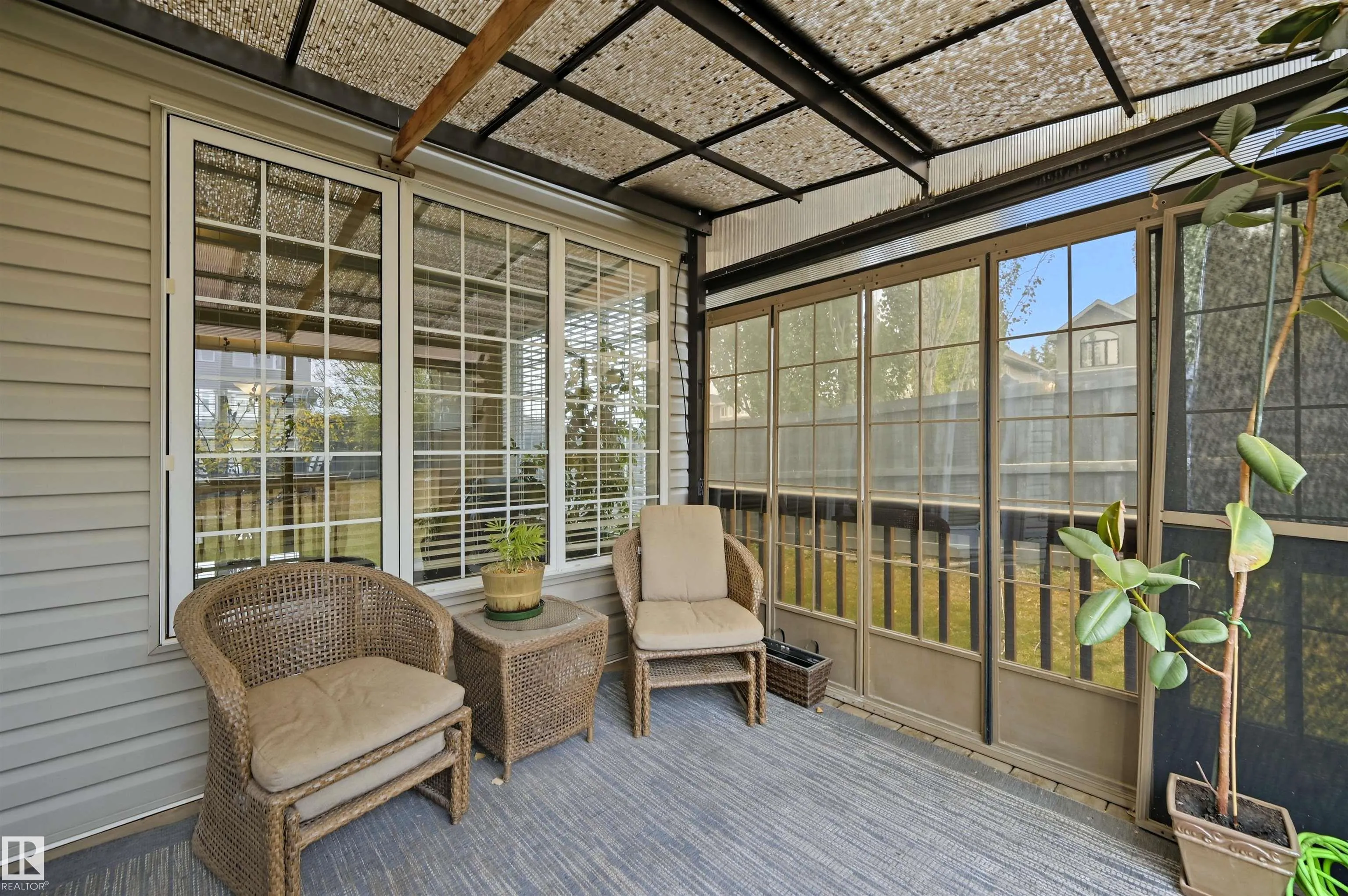 3411 MACNEIL Link