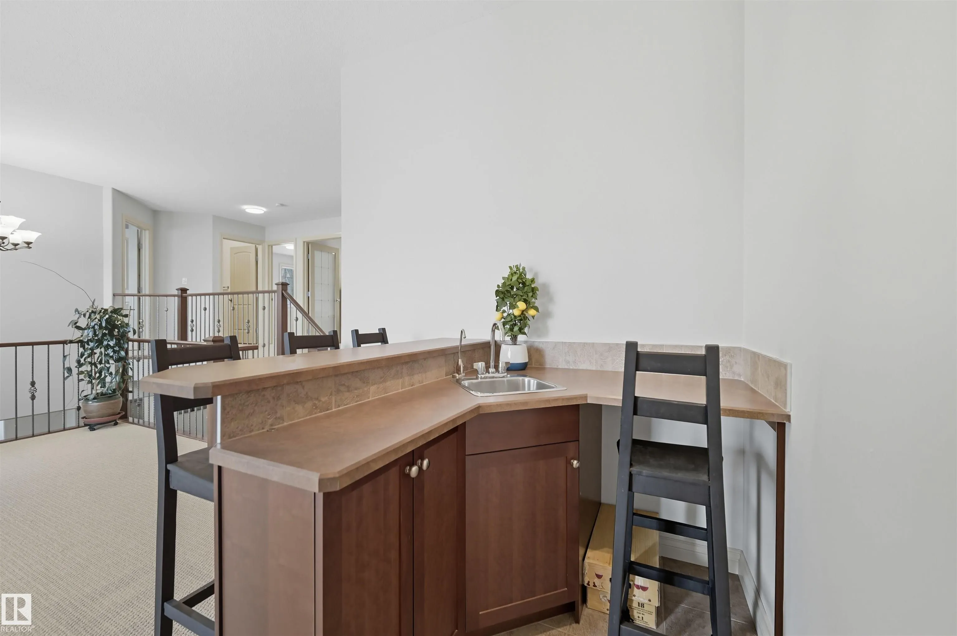 3411 MACNEIL Link