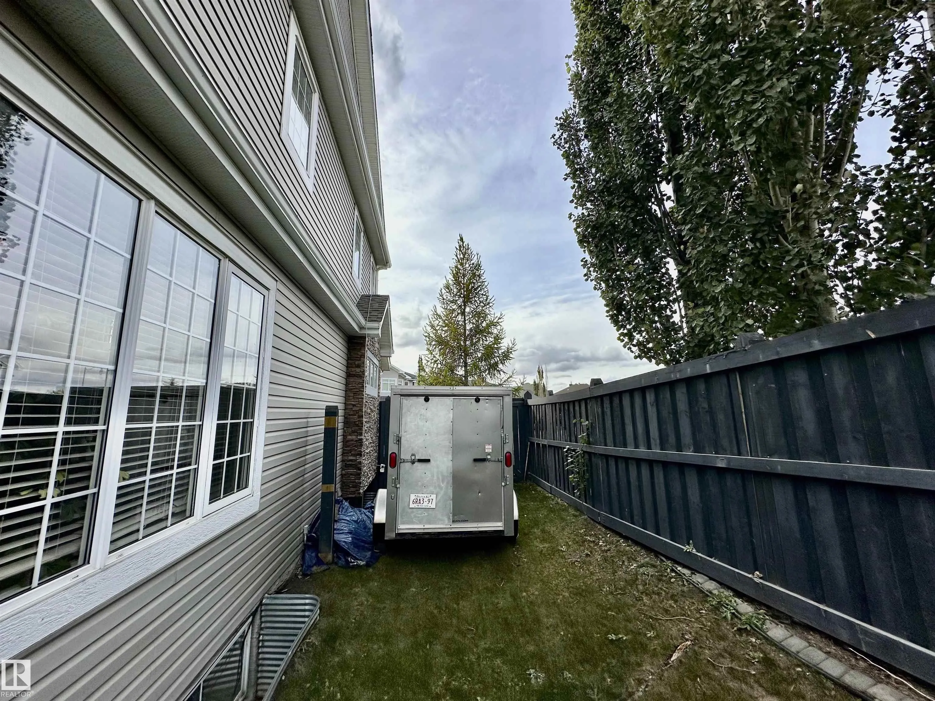 3411 MACNEIL Link
