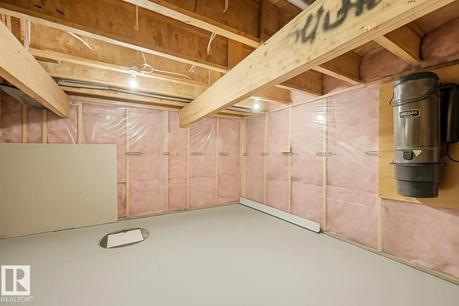 3411 MACNEIL Link