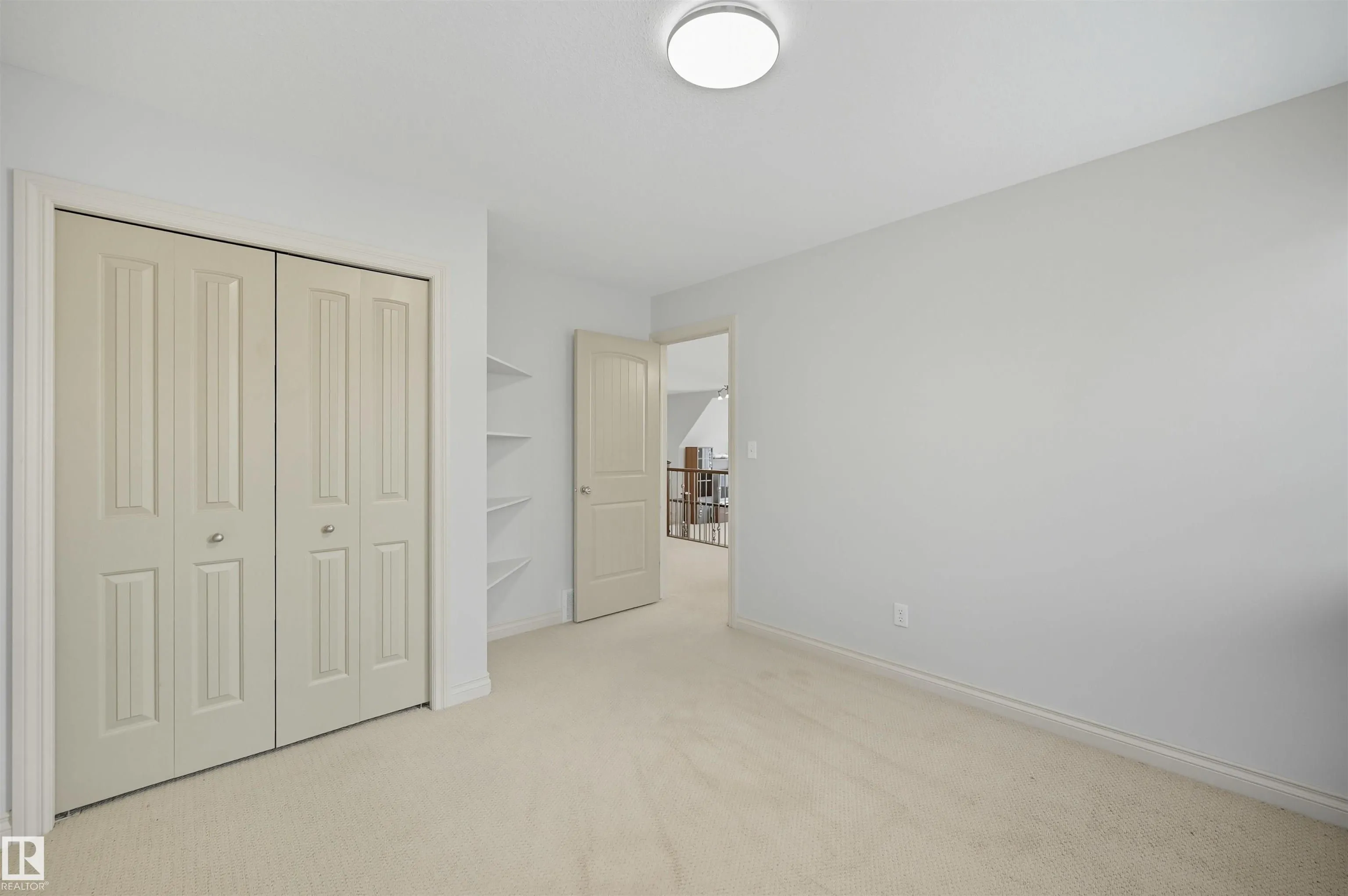 3411 MACNEIL Link