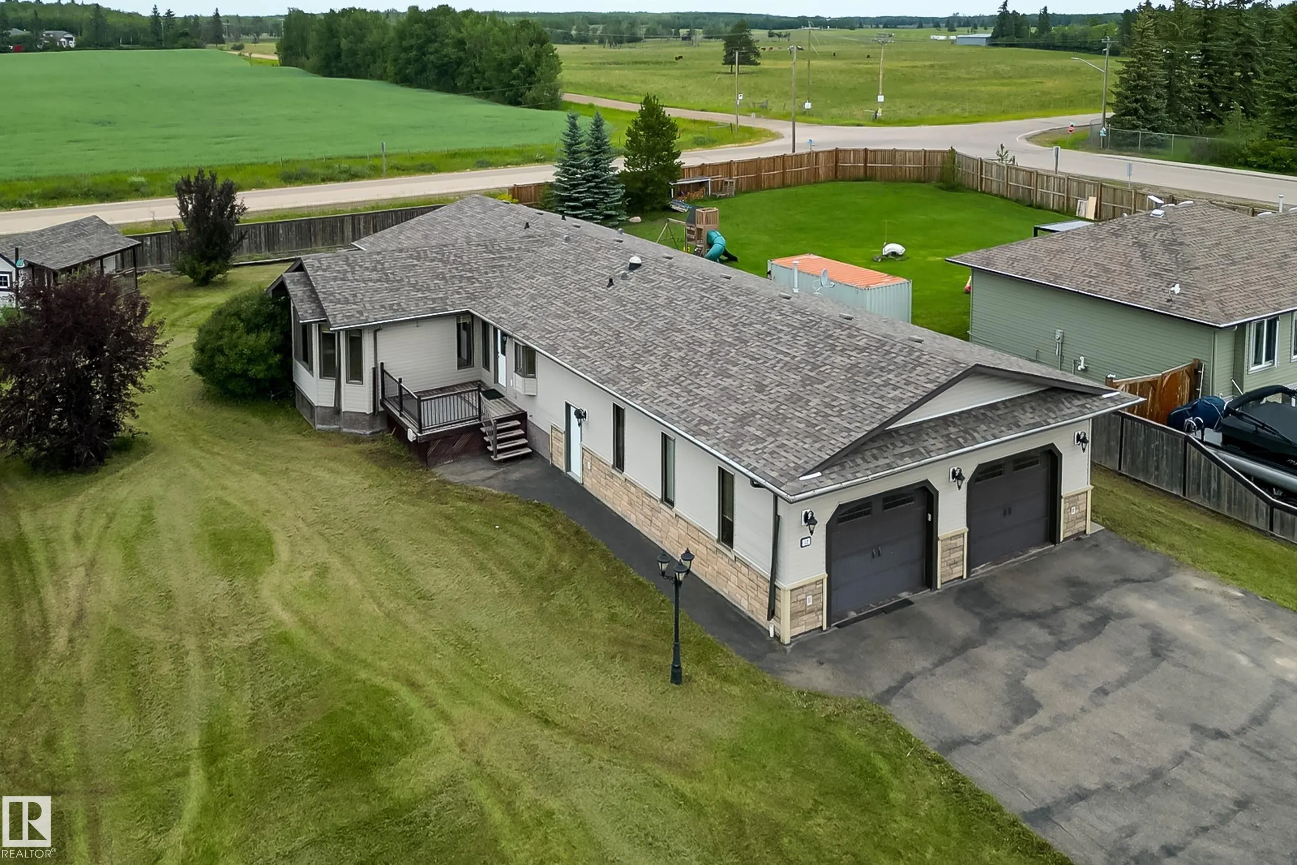 12 FALCON DRIVE