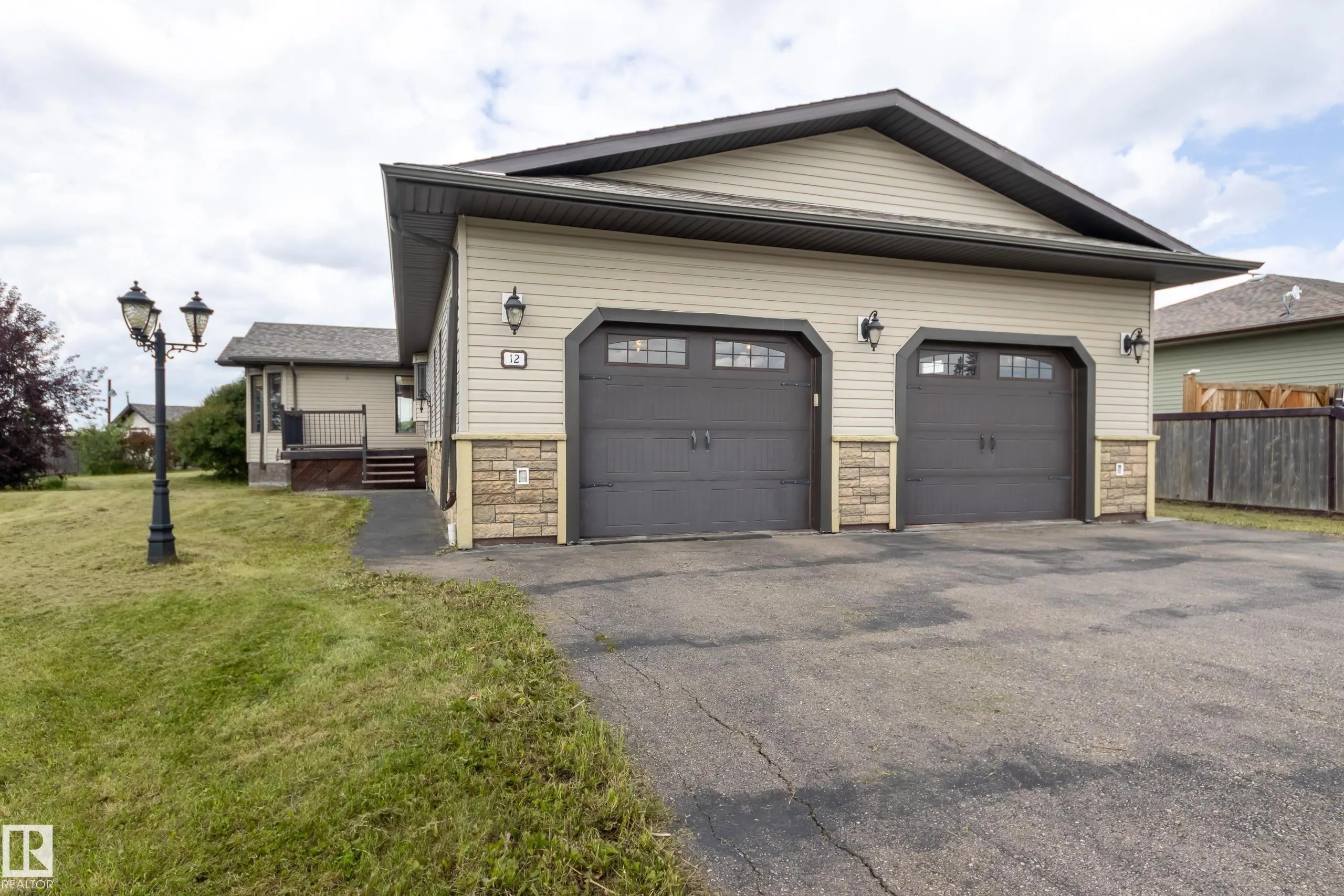 12 FALCON DRIVE