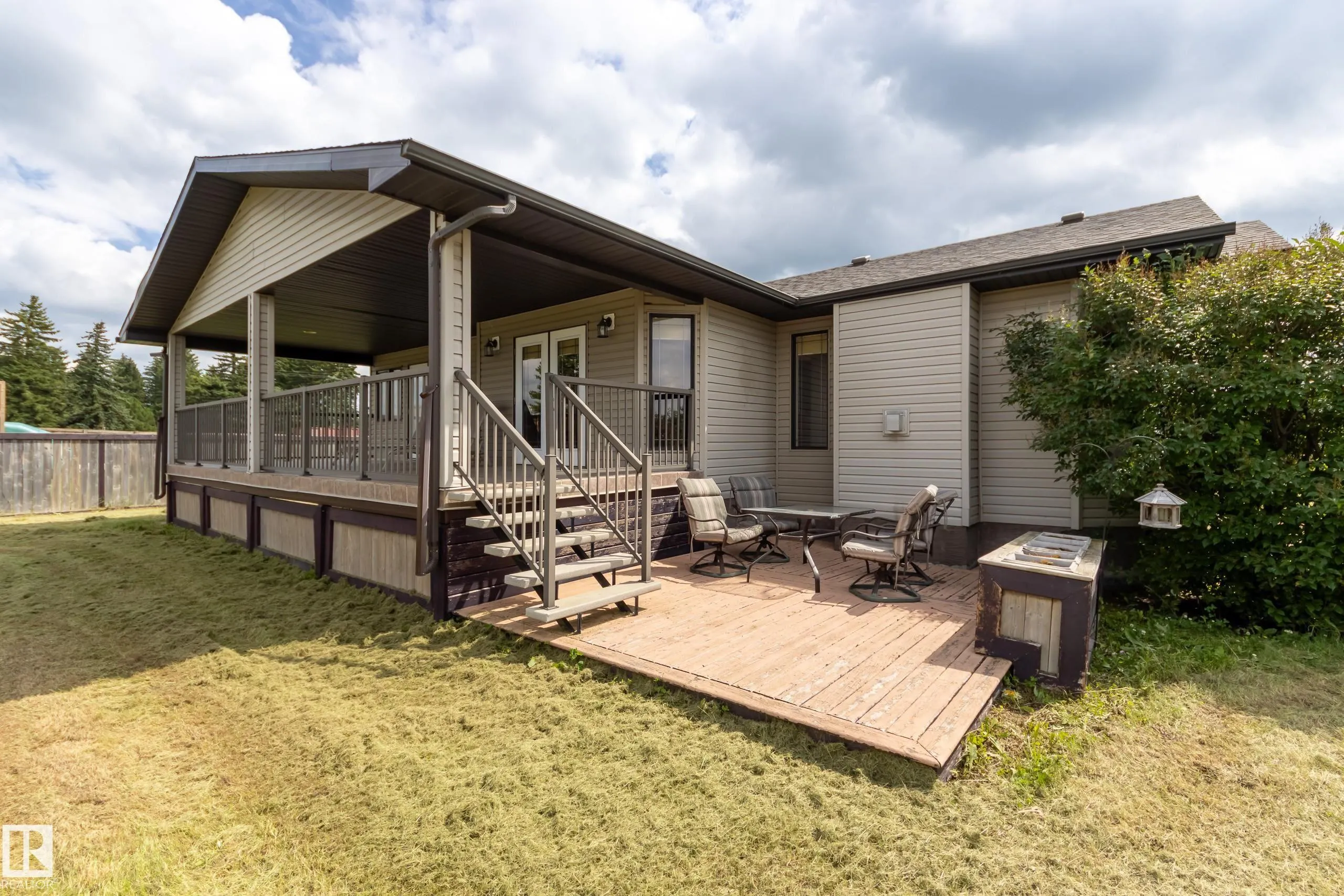 12 FALCON DRIVE