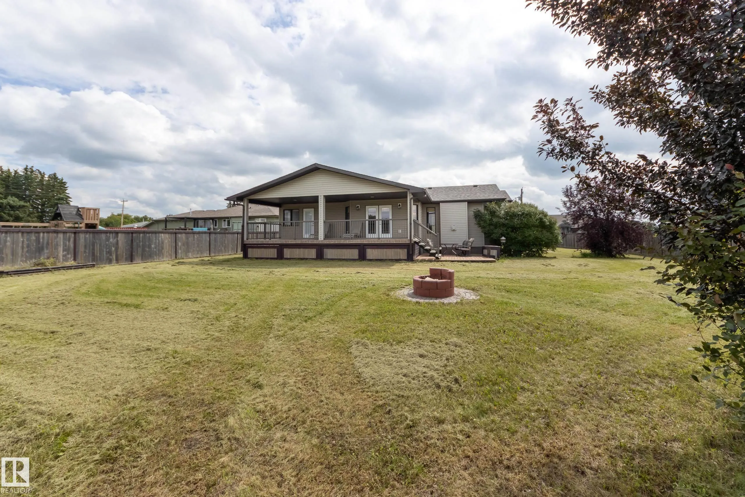 12 FALCON DRIVE
