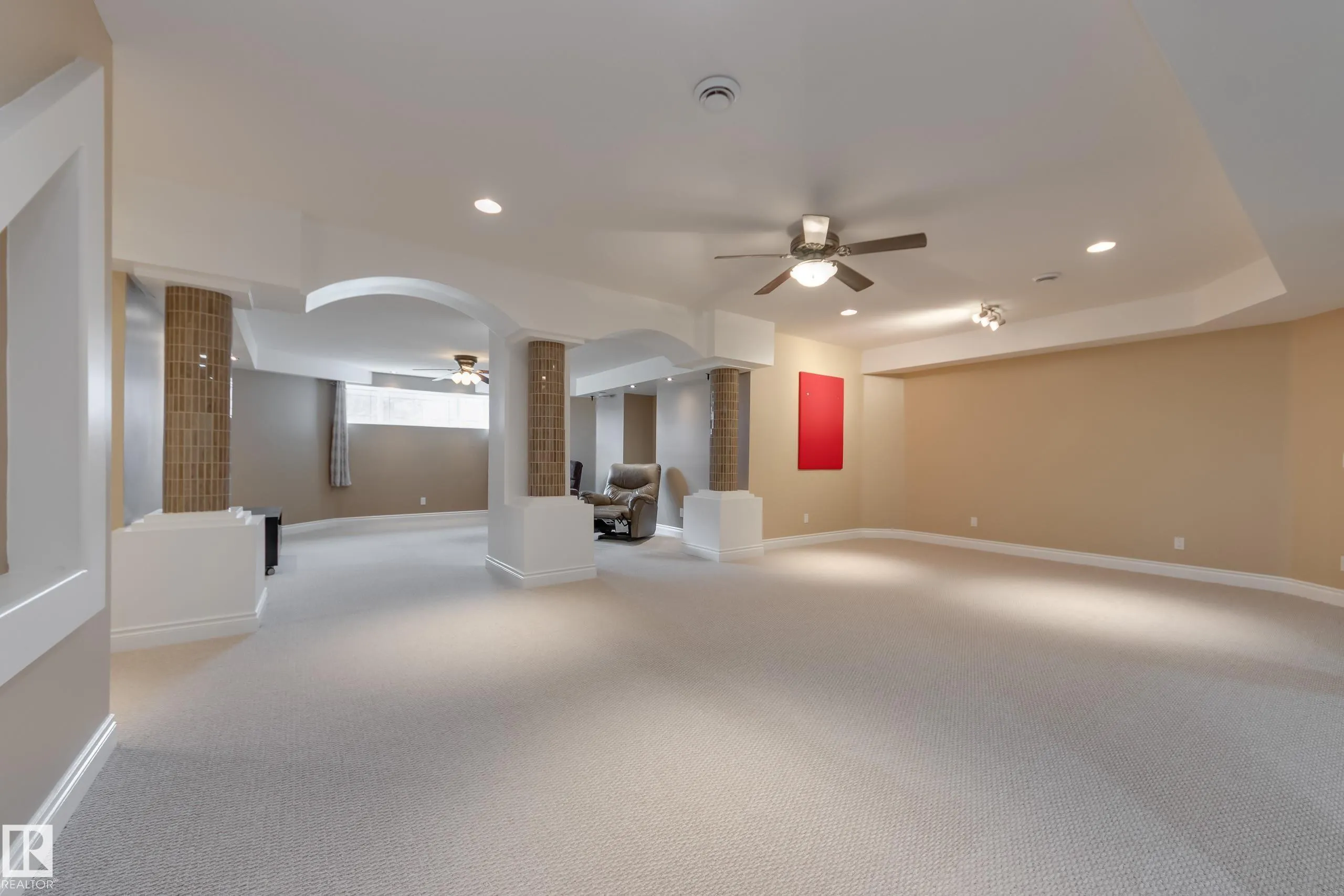 12 FALCON DRIVE