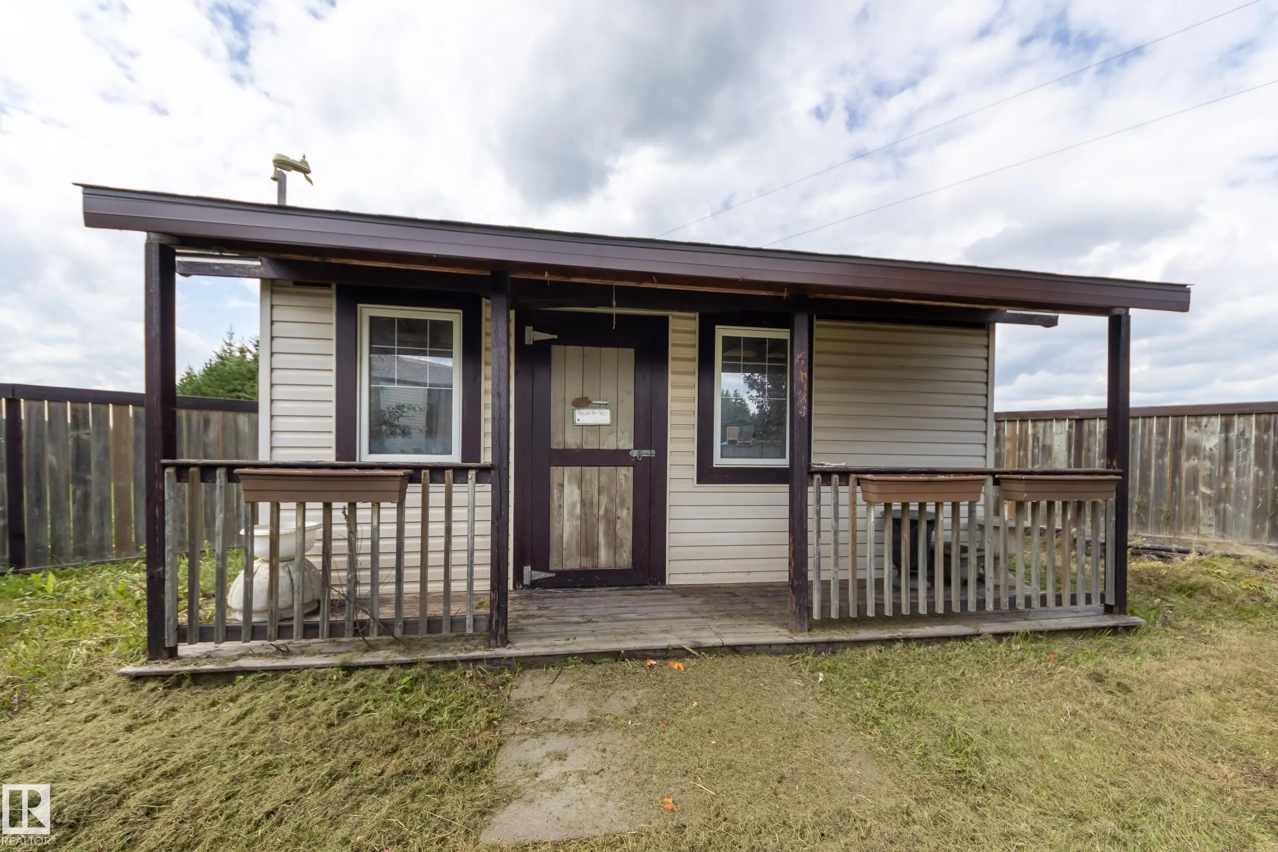 12 FALCON DRIVE