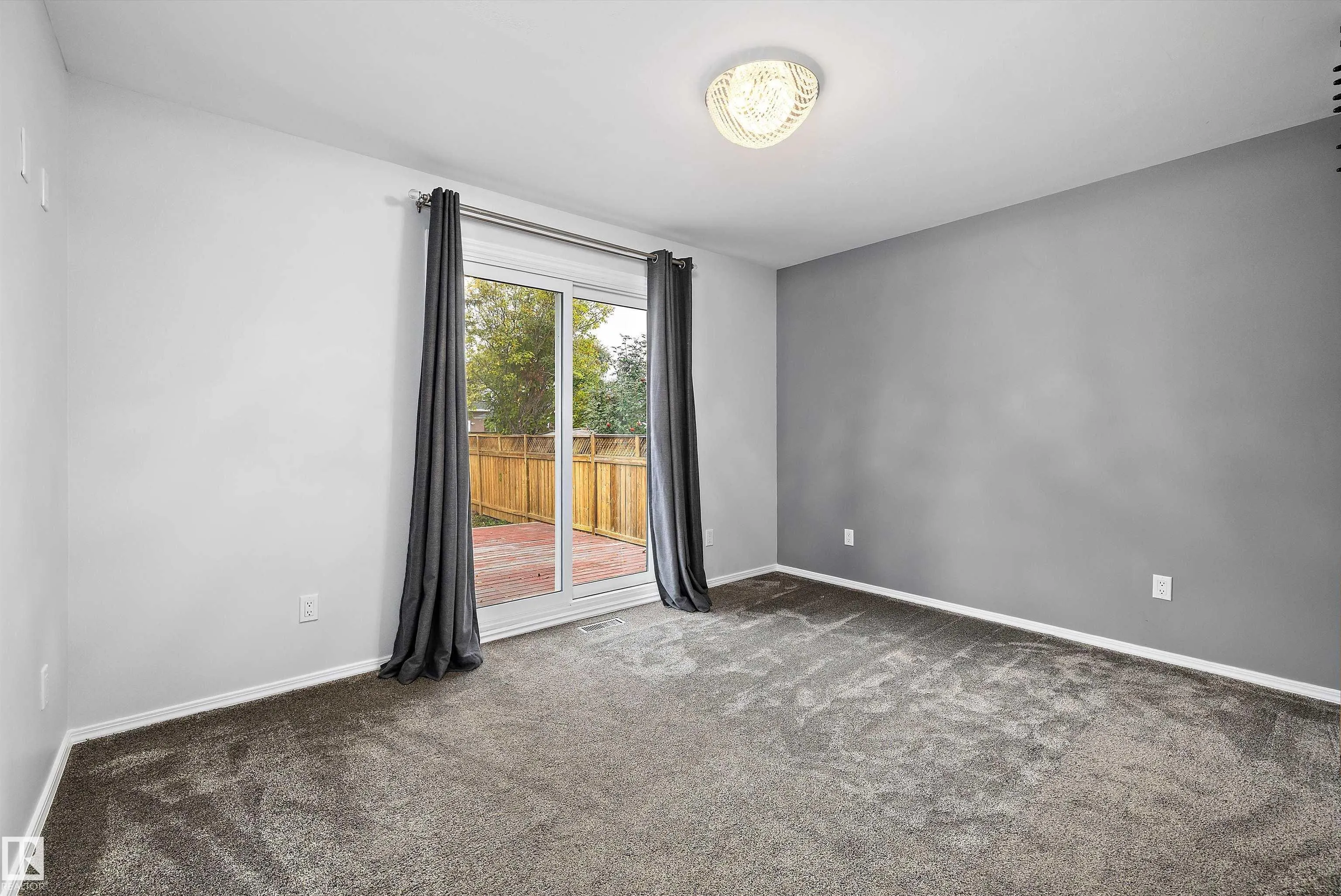 1032 MONY PENNY Crescent