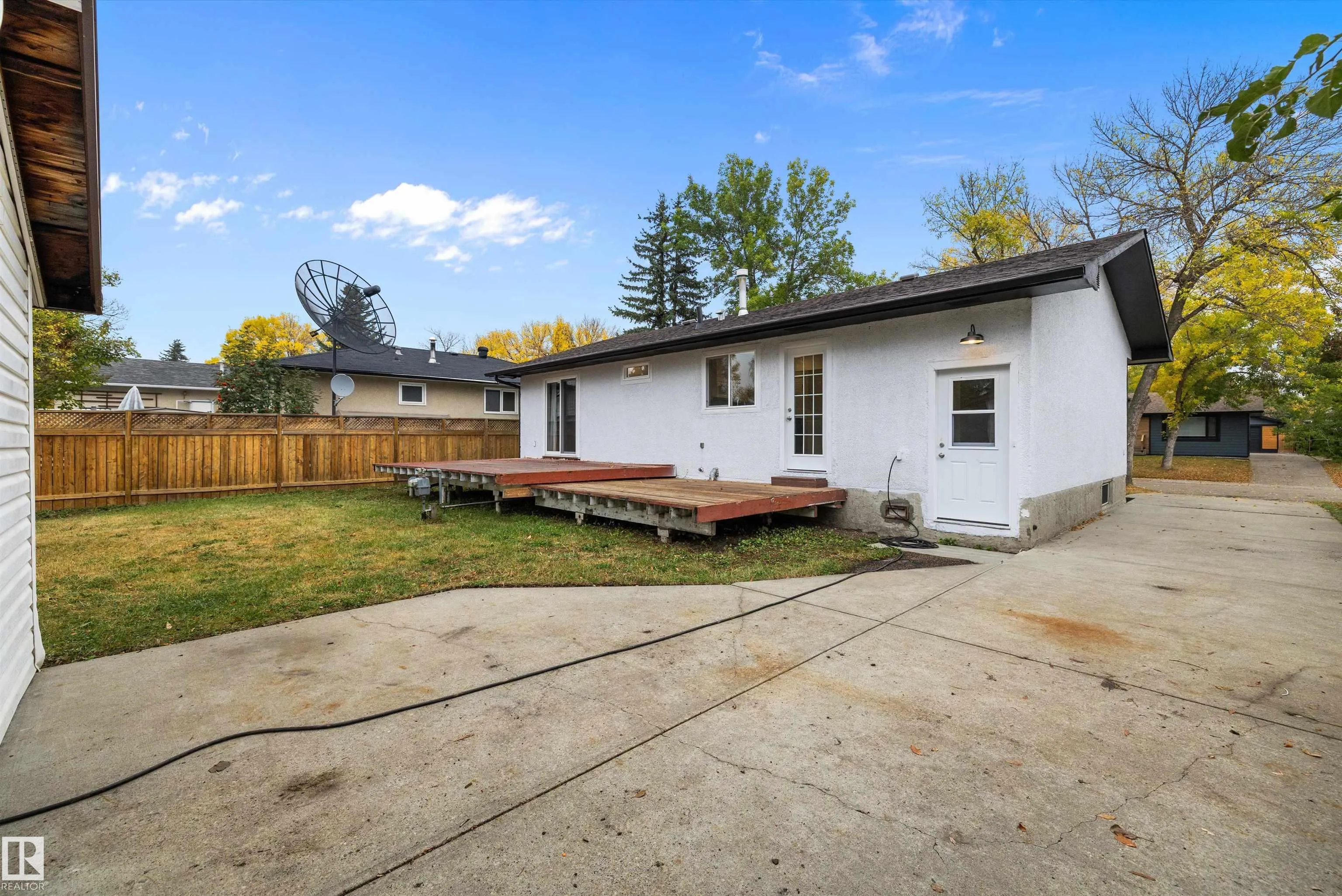 1032 MONY PENNY Crescent
