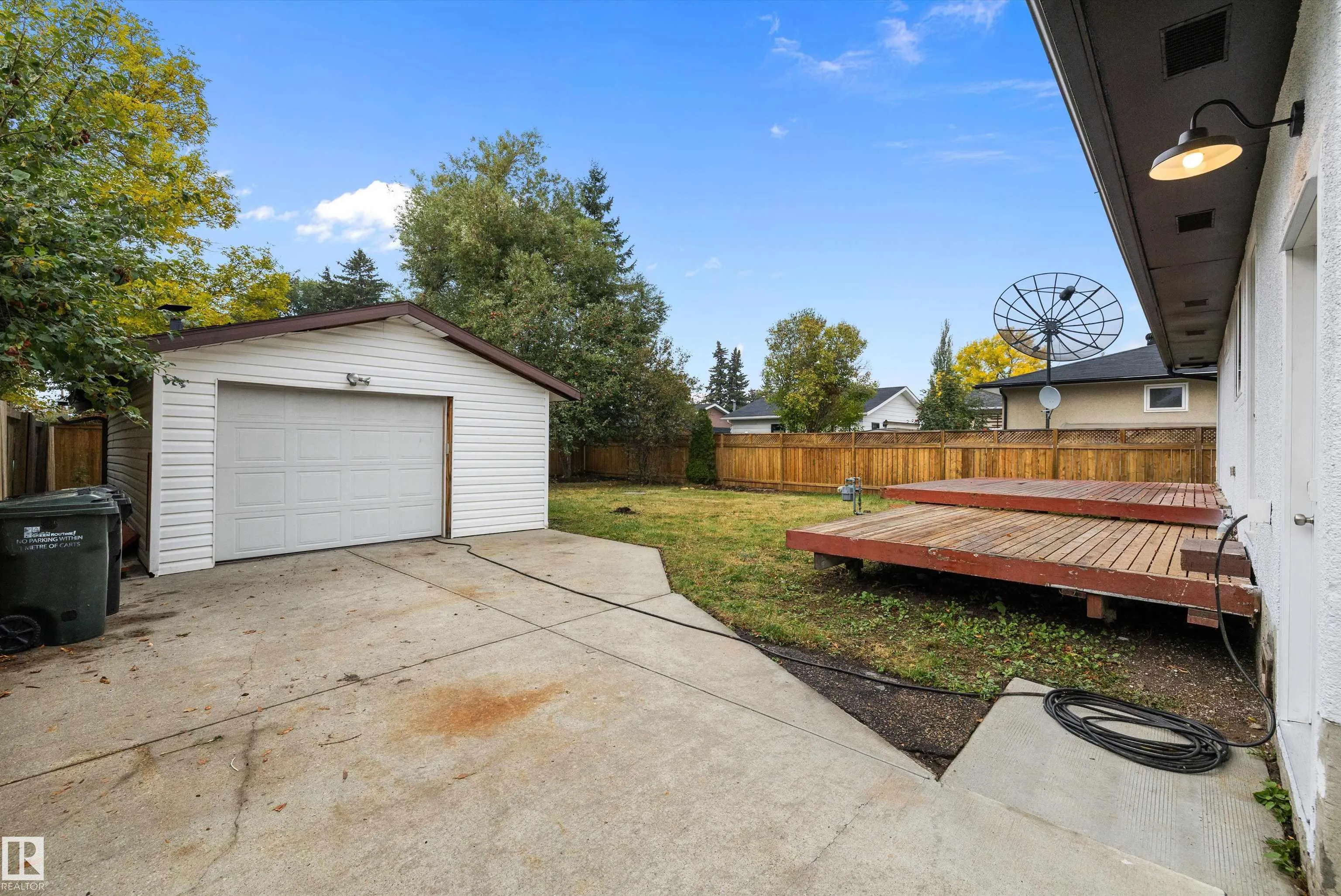 1032 MONY PENNY Crescent