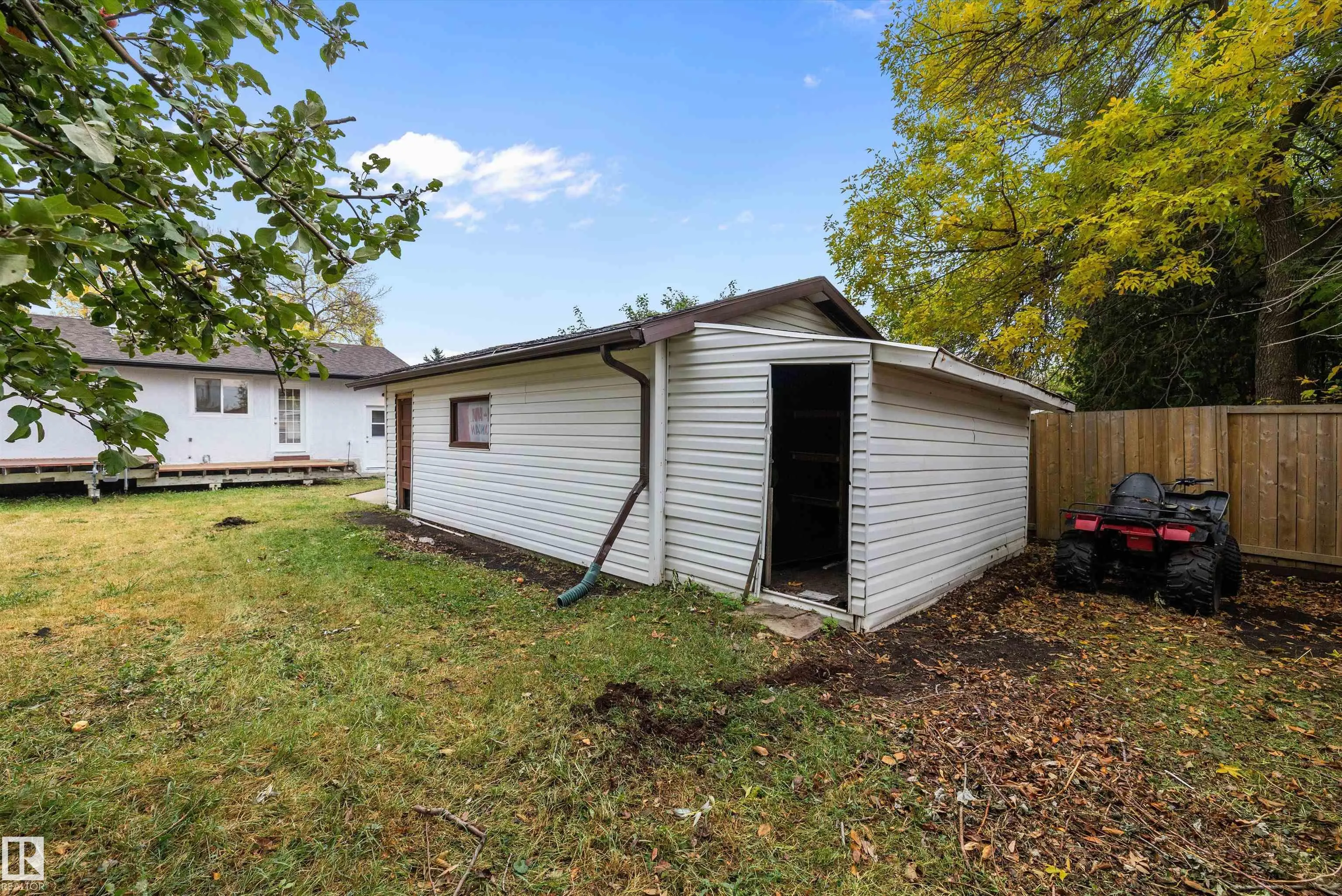 1032 MONY PENNY Crescent