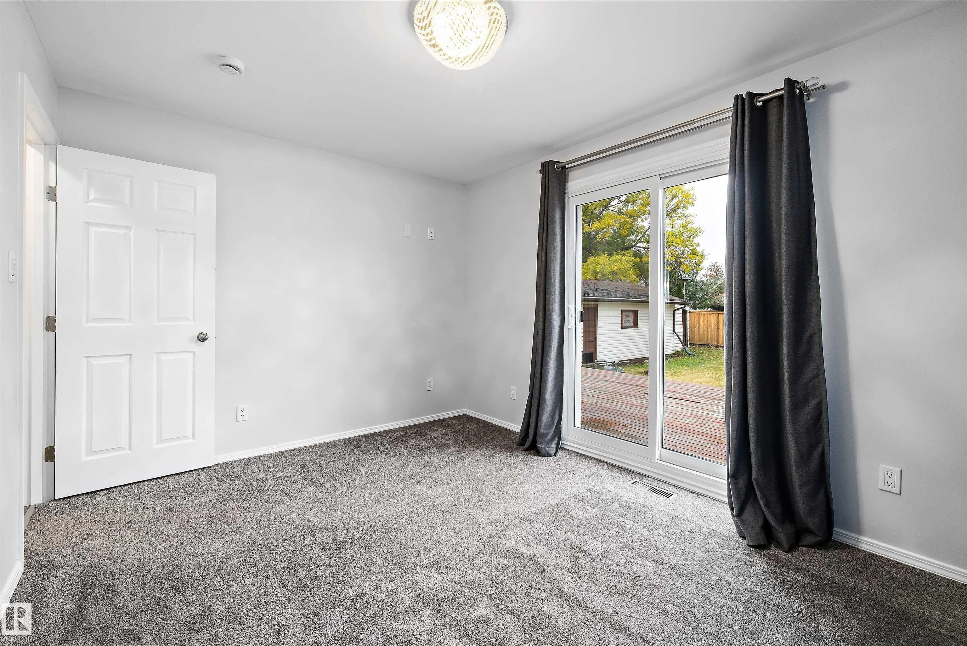 1032 MONY PENNY Crescent