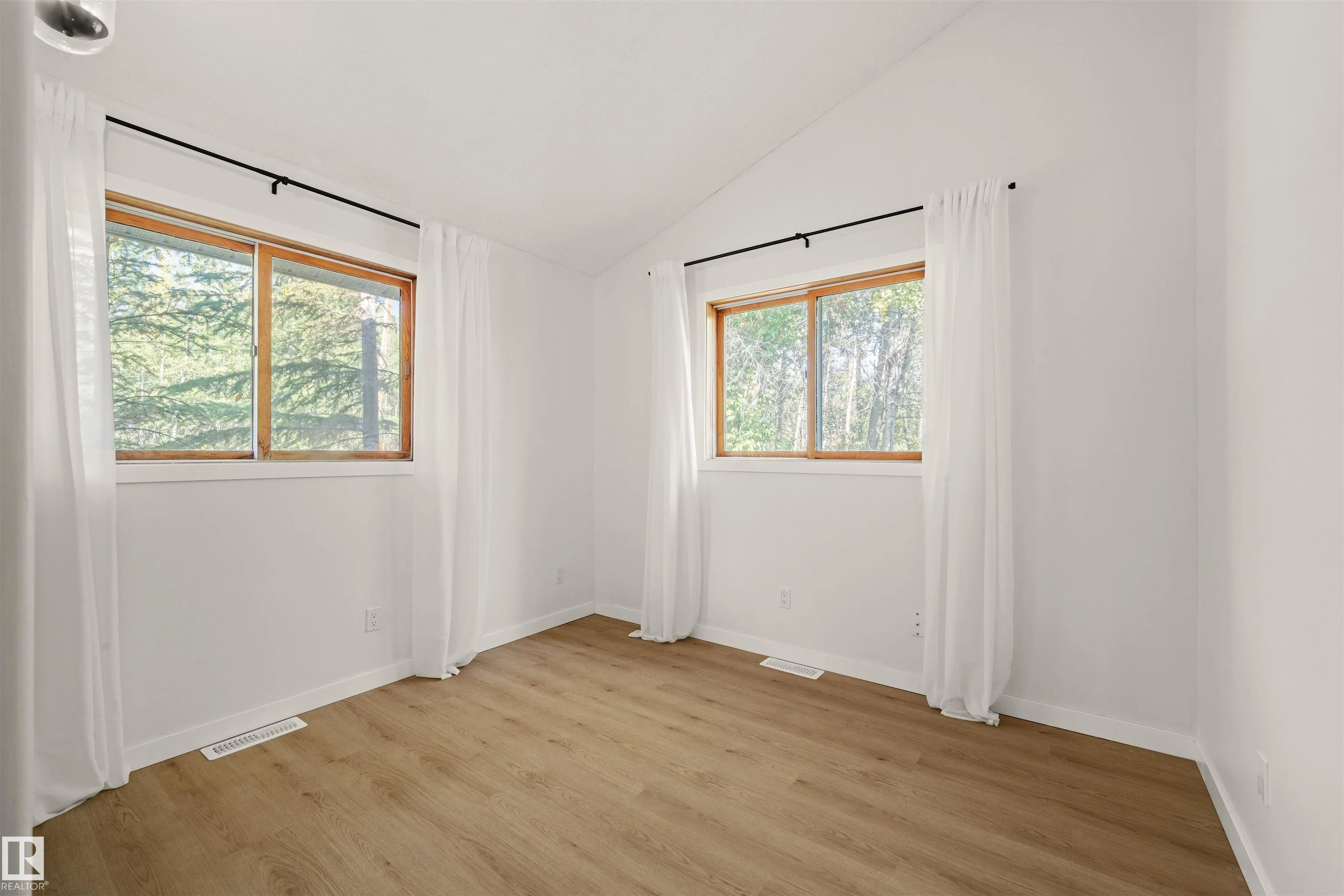 51380 RGE ROAD 205