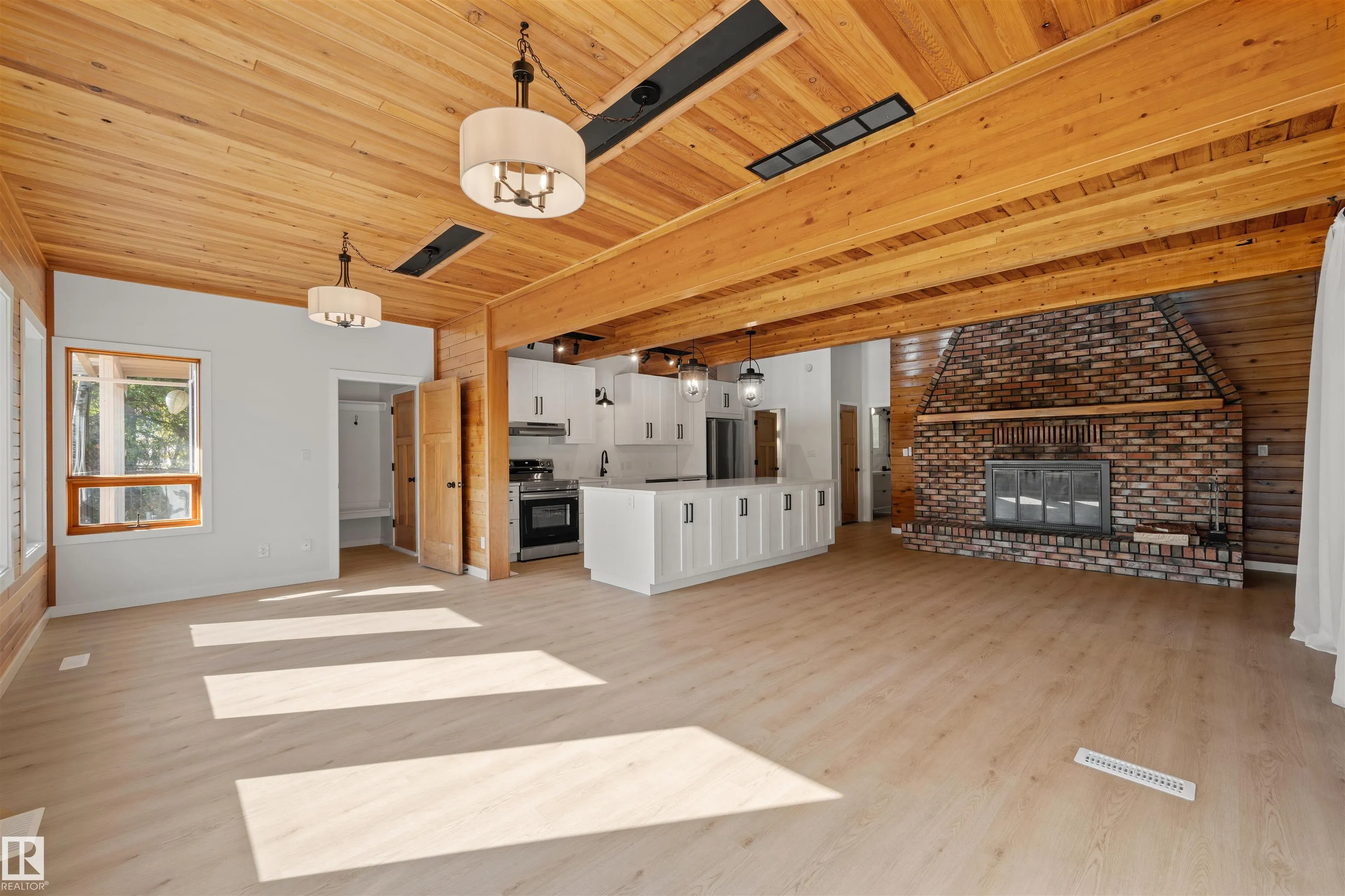 51380 RGE ROAD 205