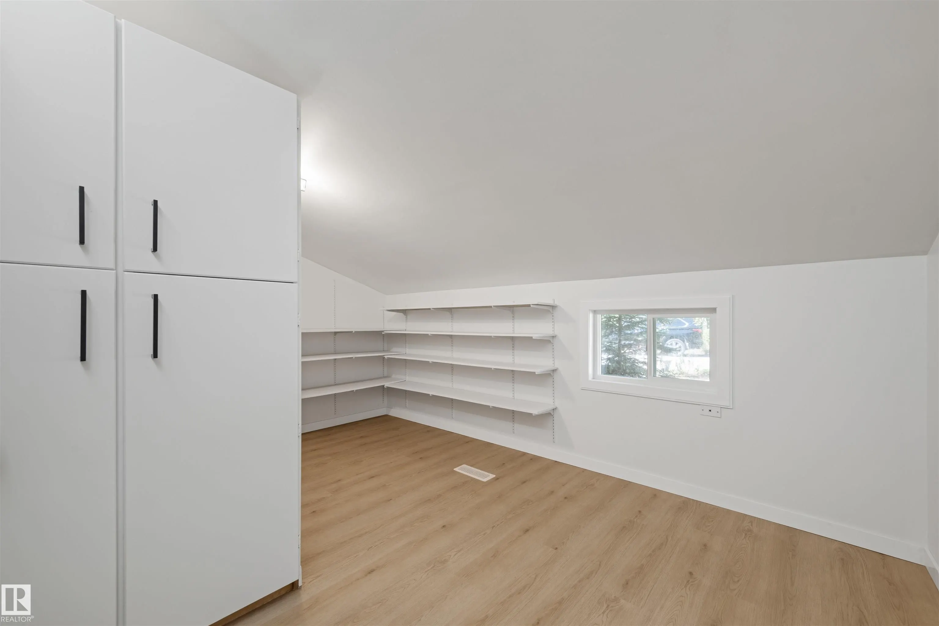 51380 RGE ROAD 205