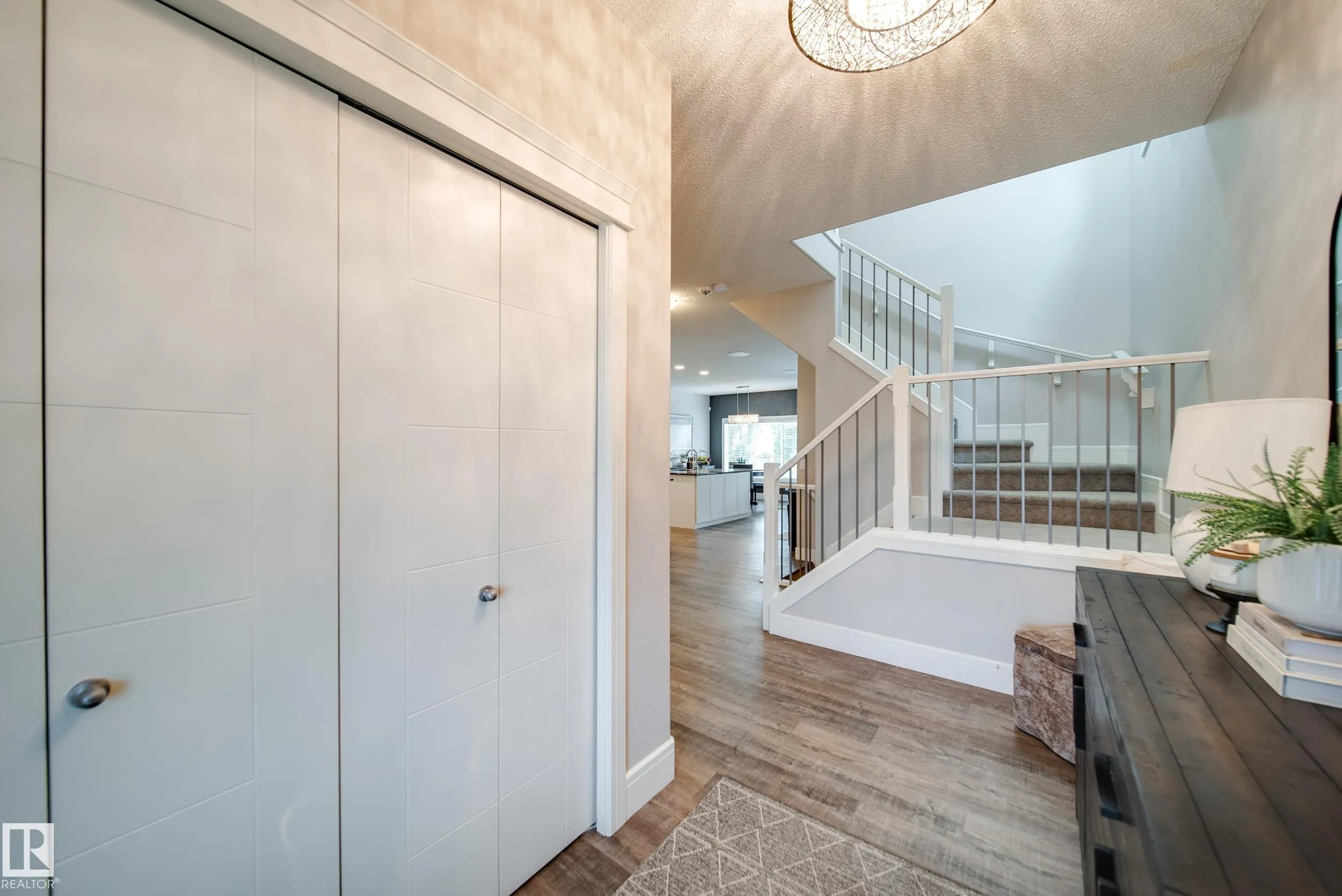 4373 CRABAPPLE Crescent