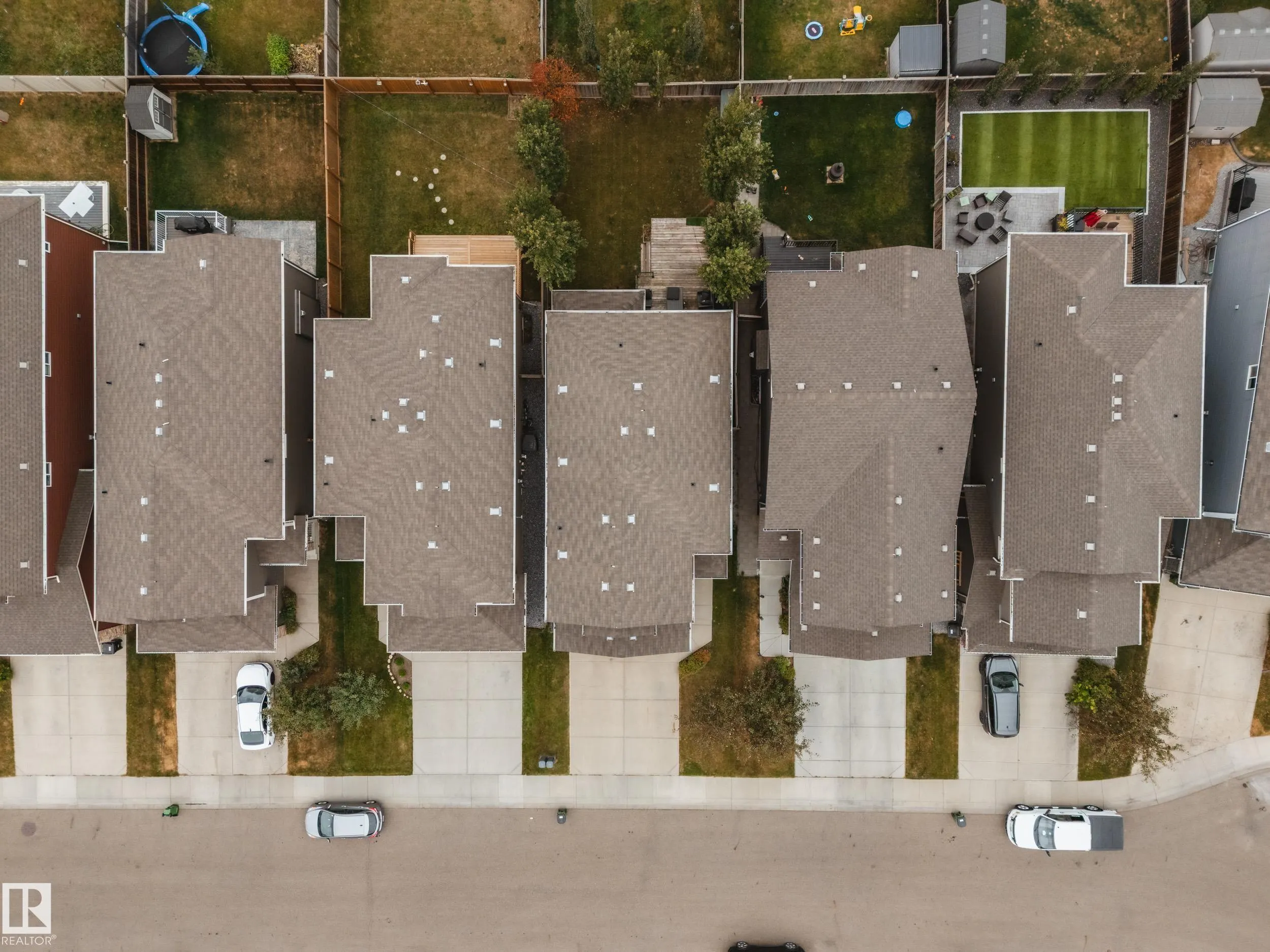 4373 CRABAPPLE Crescent