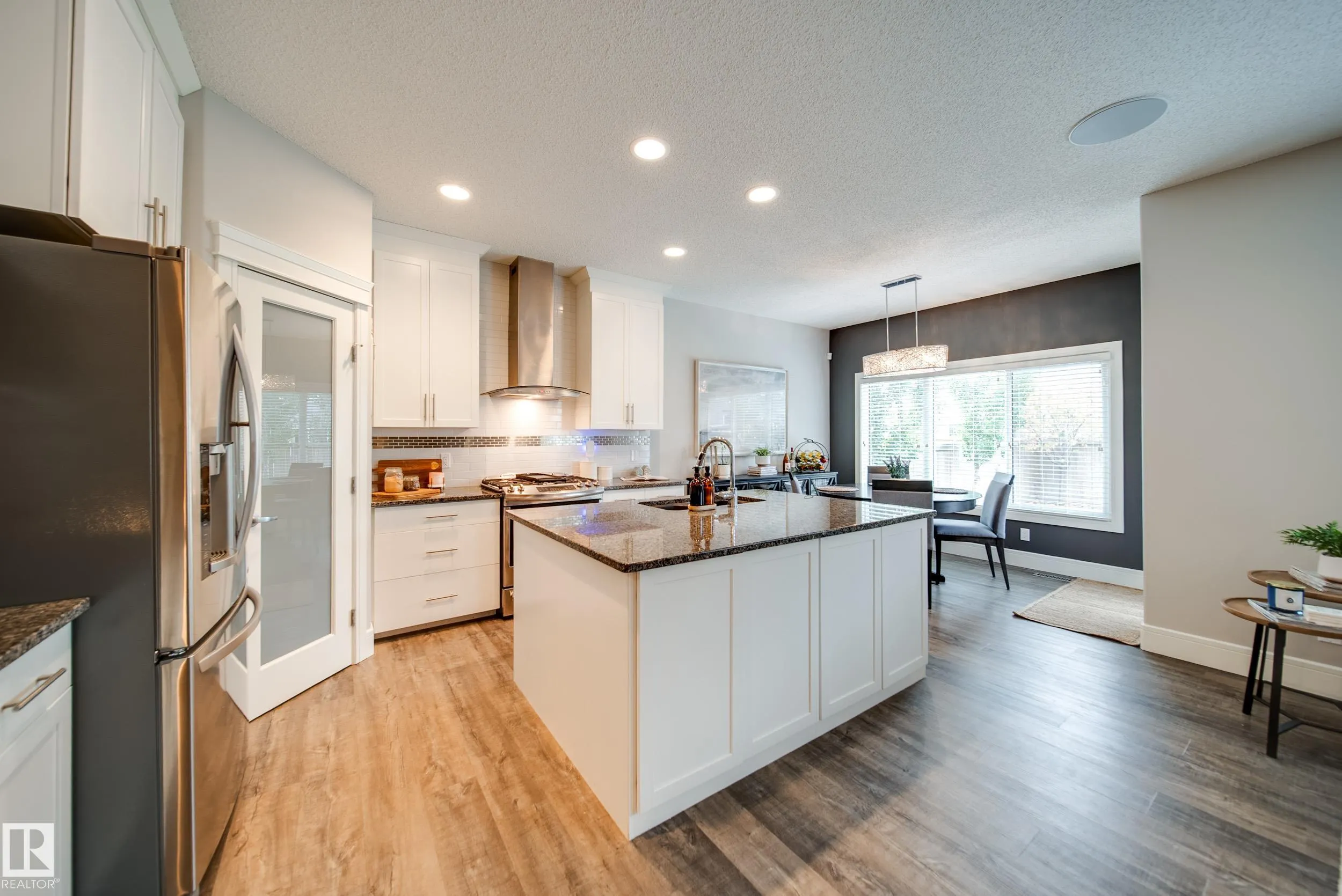 4373 CRABAPPLE Crescent