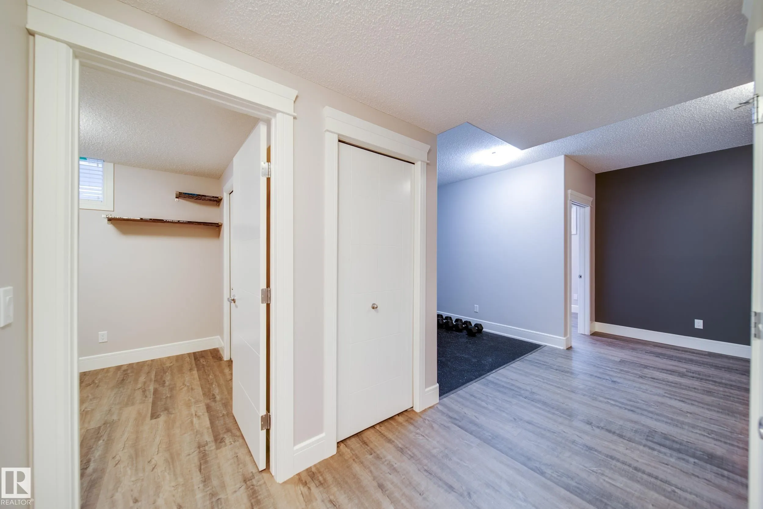 4373 CRABAPPLE Crescent