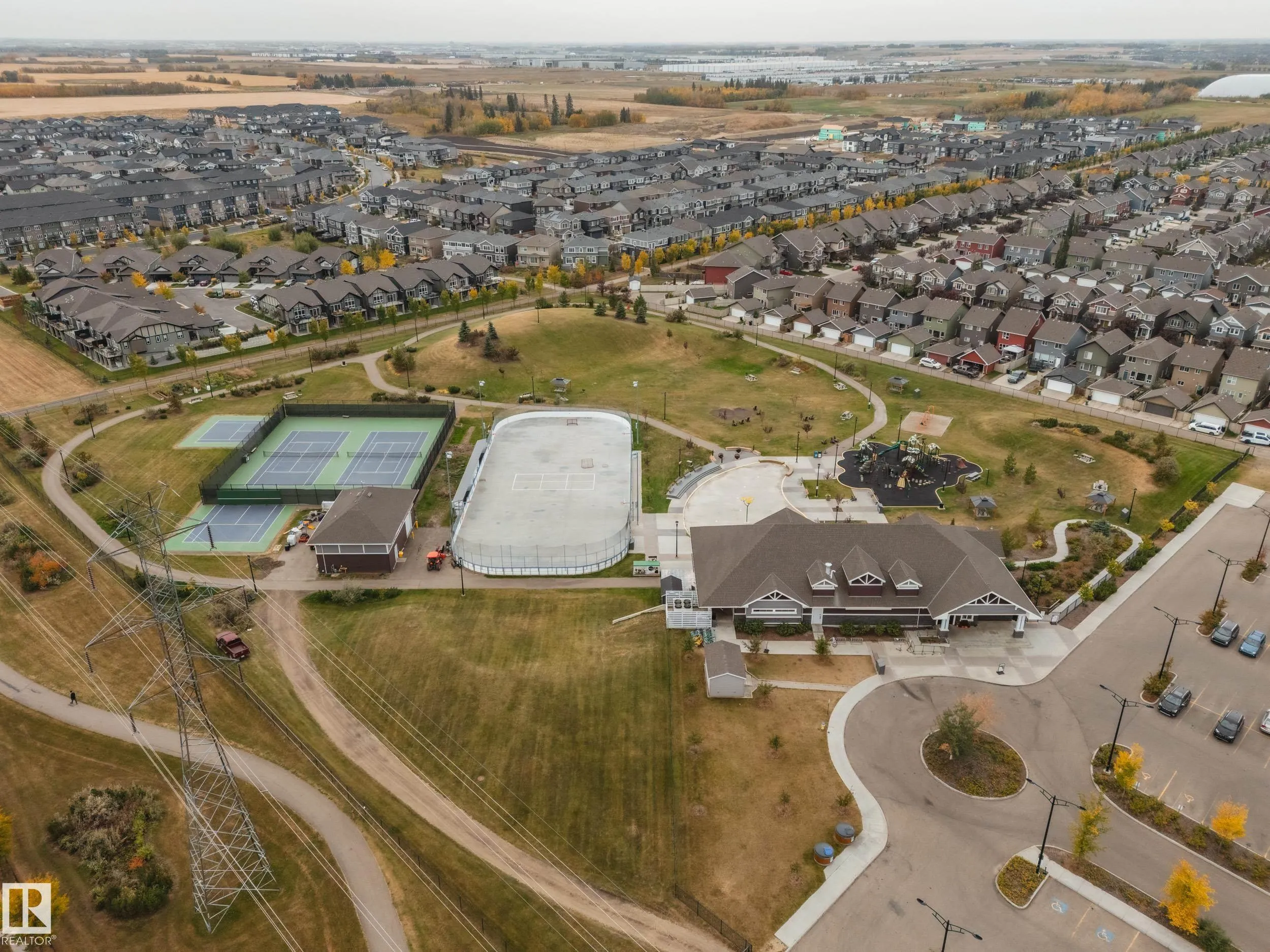 4373 CRABAPPLE Crescent