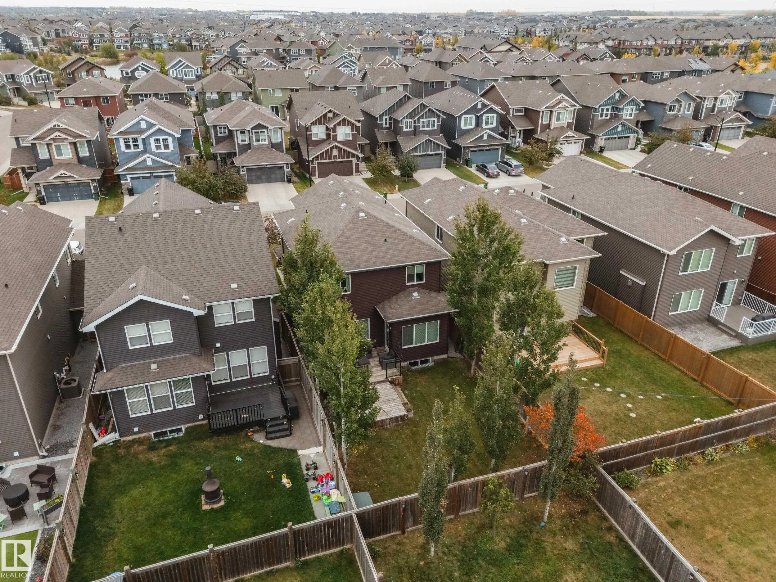 4373 CRABAPPLE Crescent