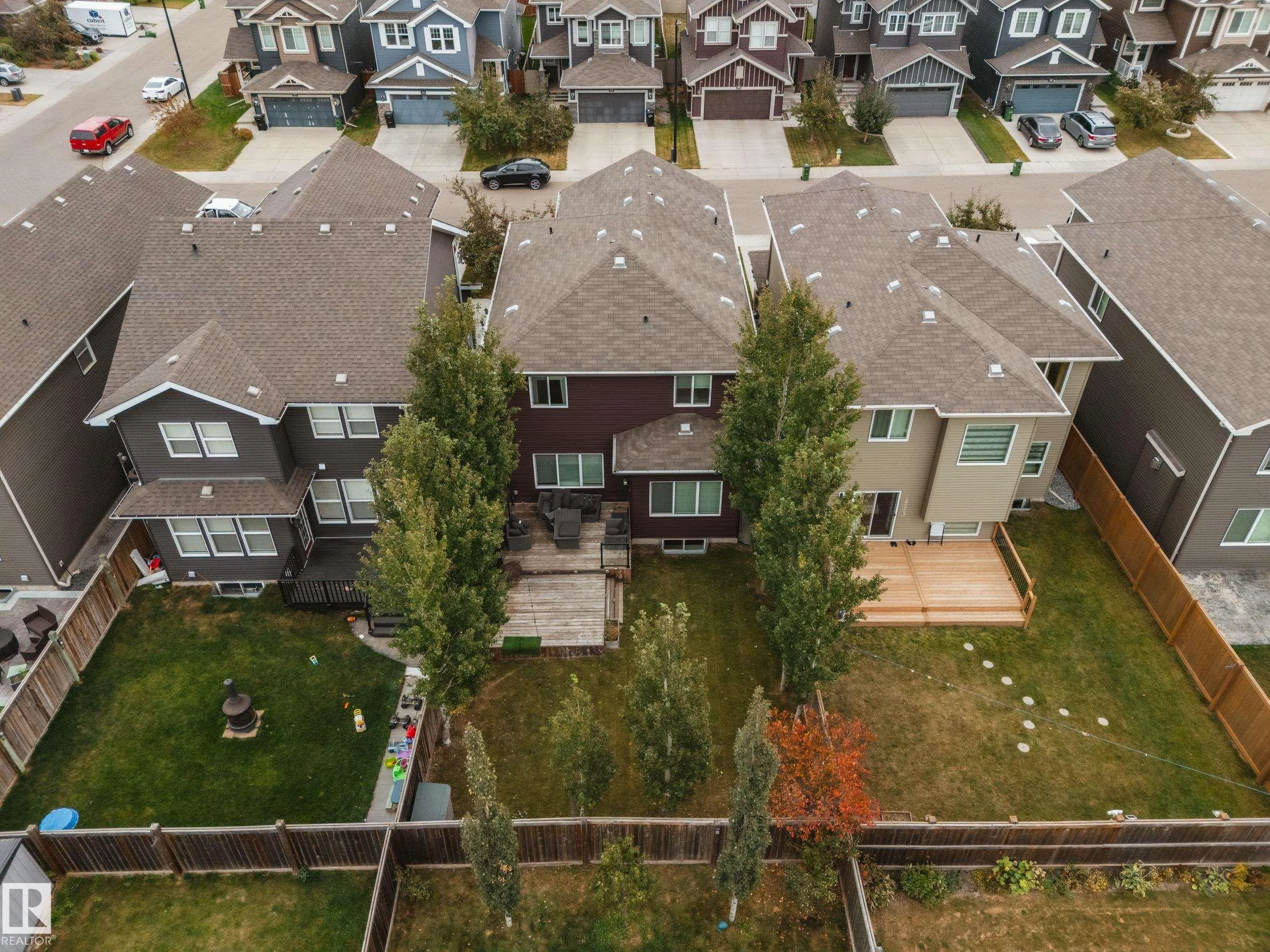 4373 CRABAPPLE Crescent