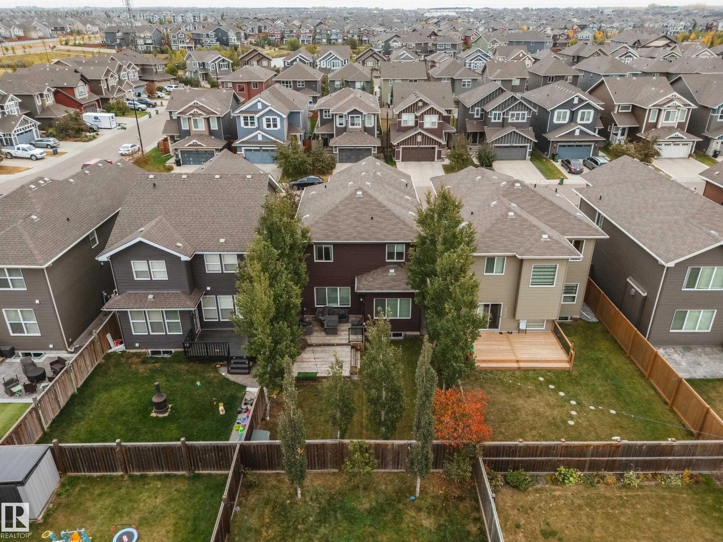 4373 CRABAPPLE Crescent