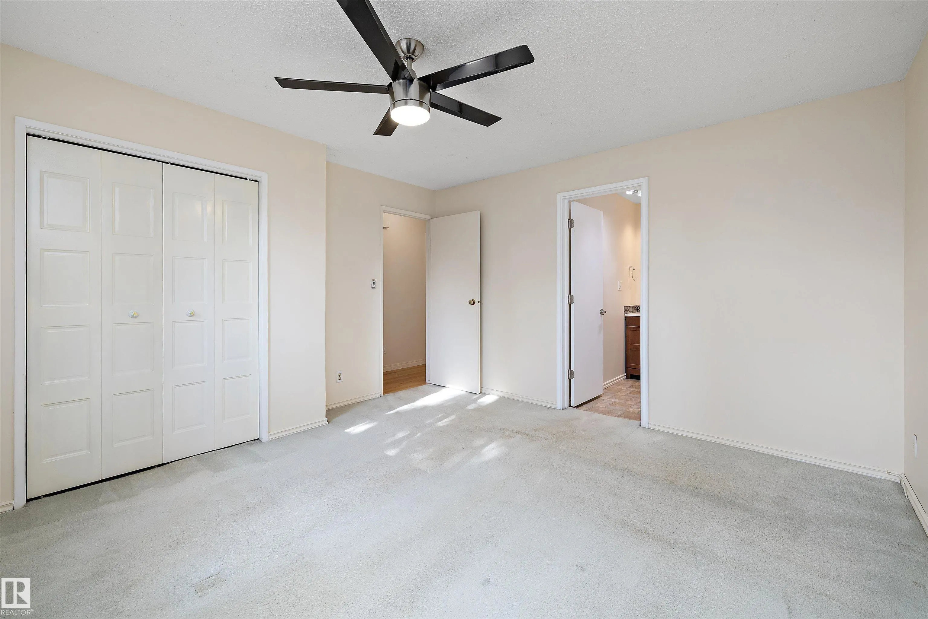 33 AFTON Crescent