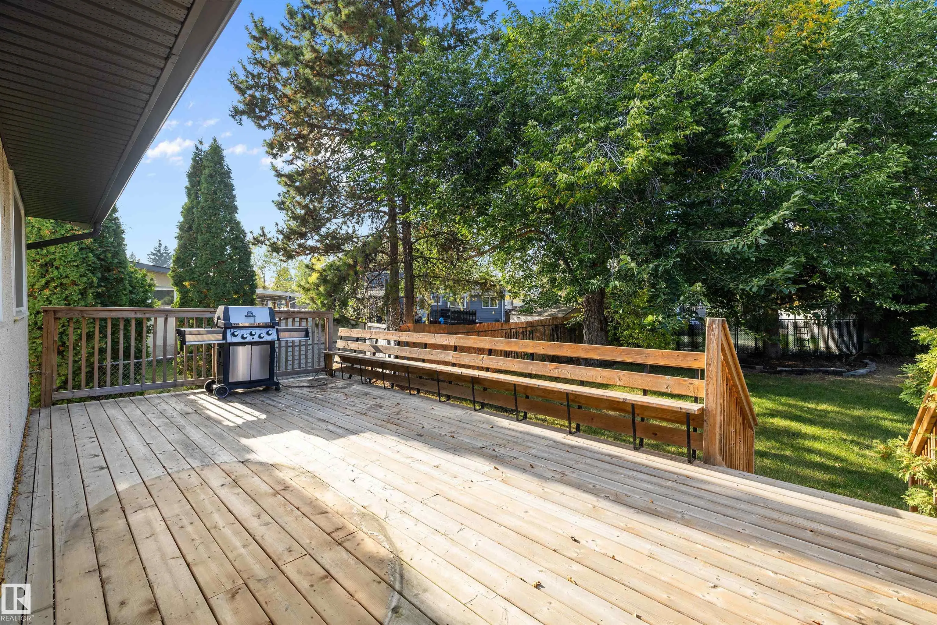 33 AFTON Crescent