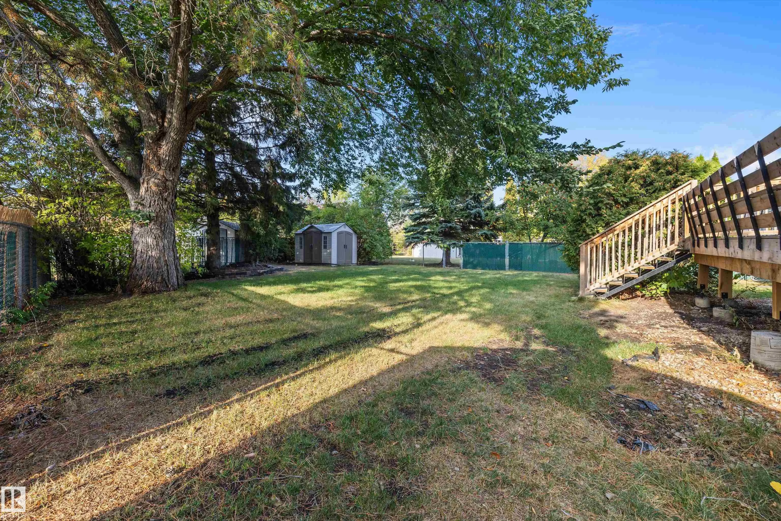 33 AFTON Crescent