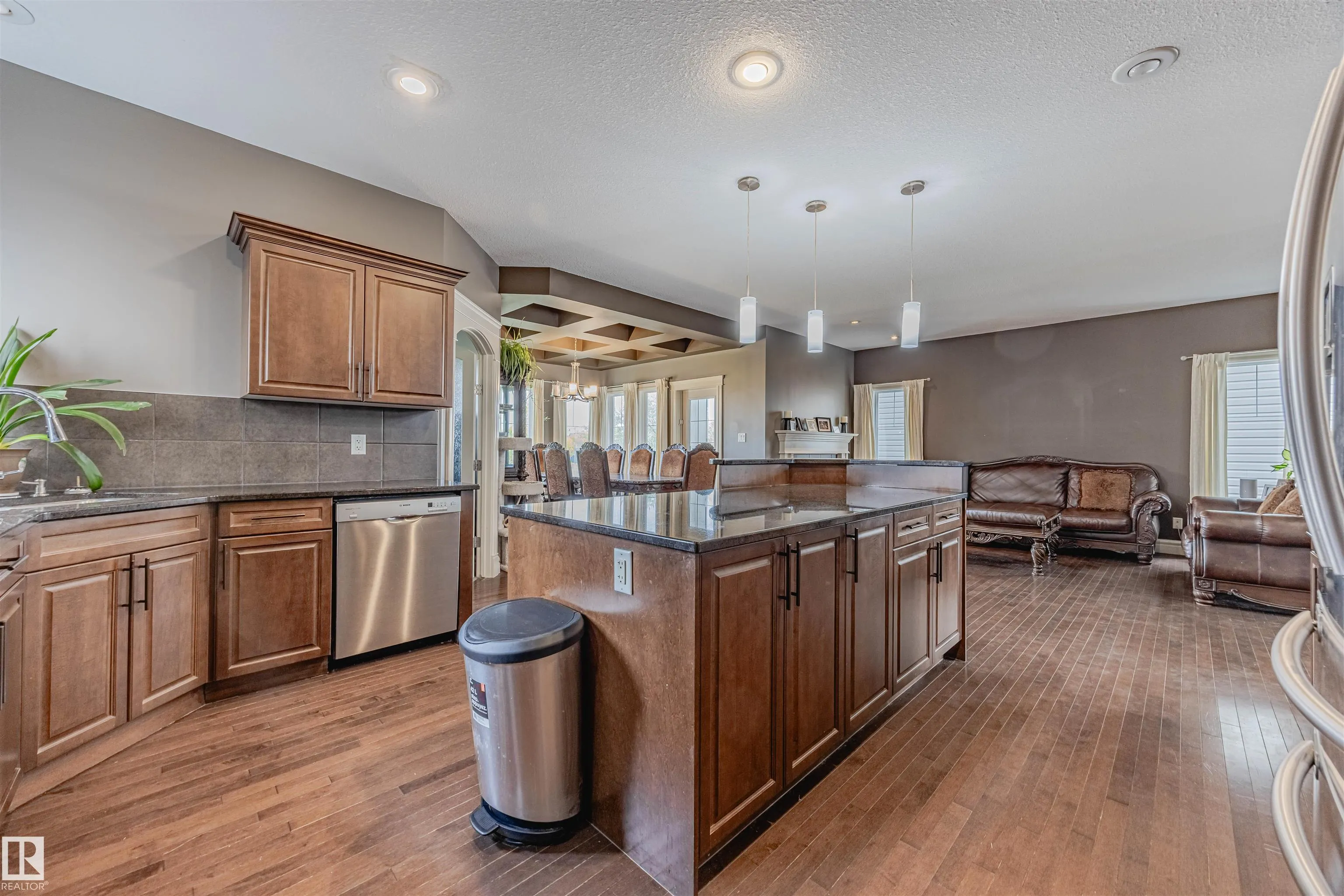 3807 GALLINGER Loop