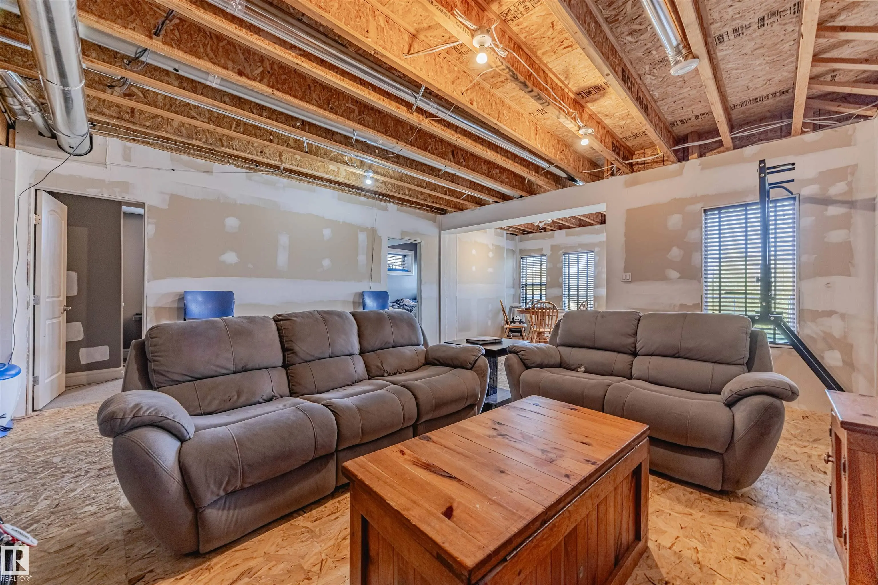3807 GALLINGER Loop