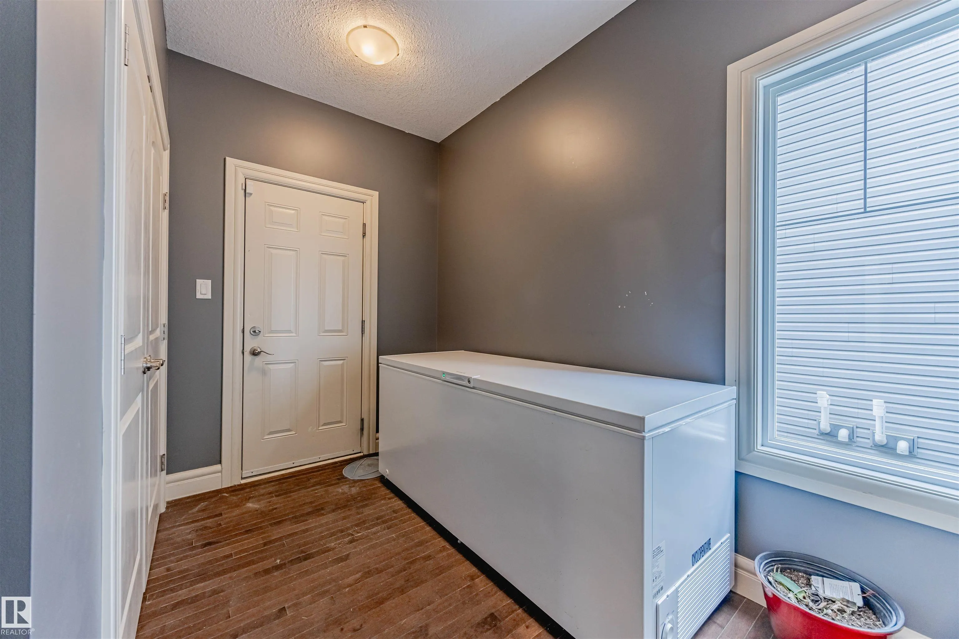 3807 GALLINGER Loop