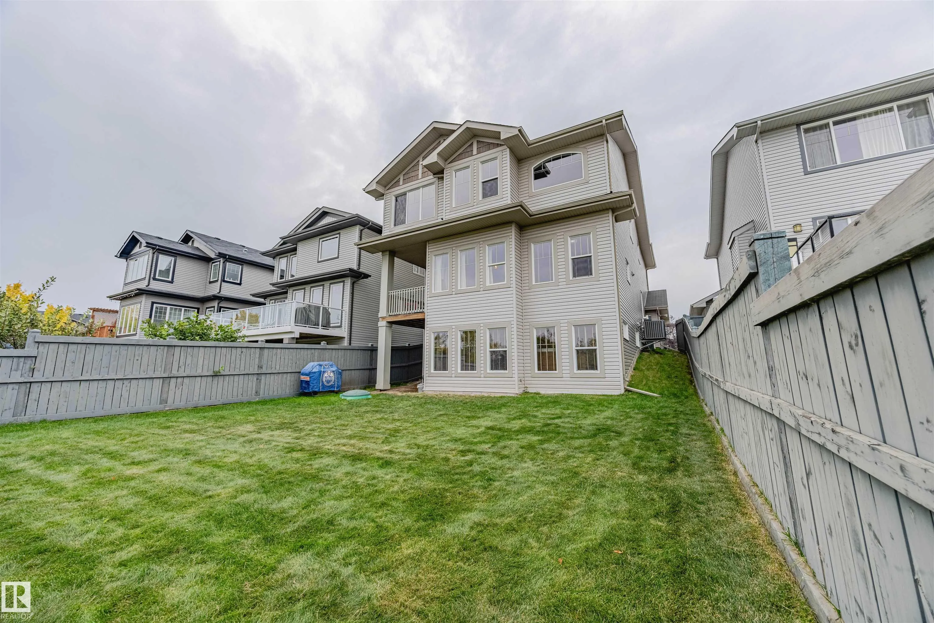 3807 GALLINGER Loop