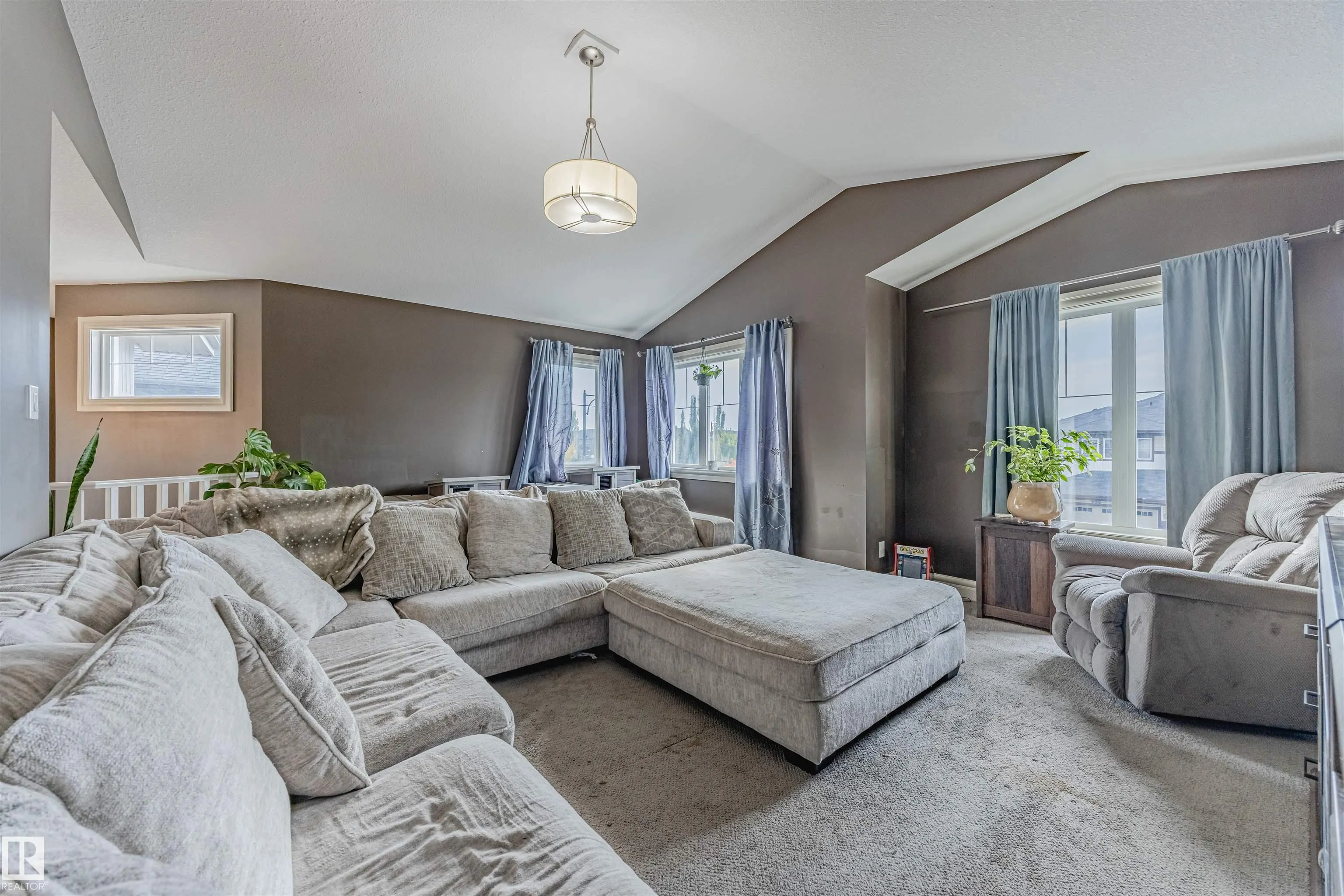 3807 GALLINGER Loop