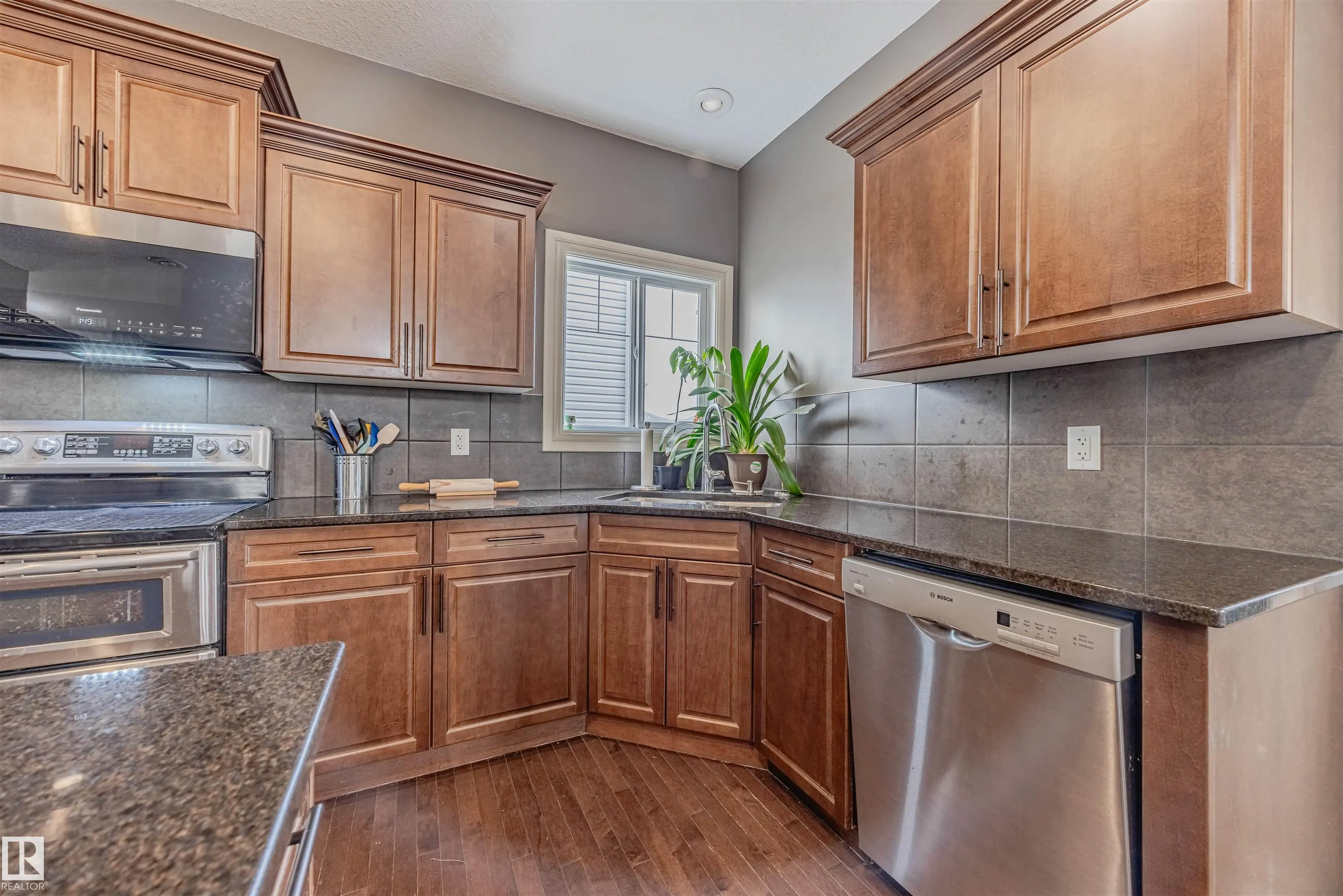 3807 GALLINGER Loop