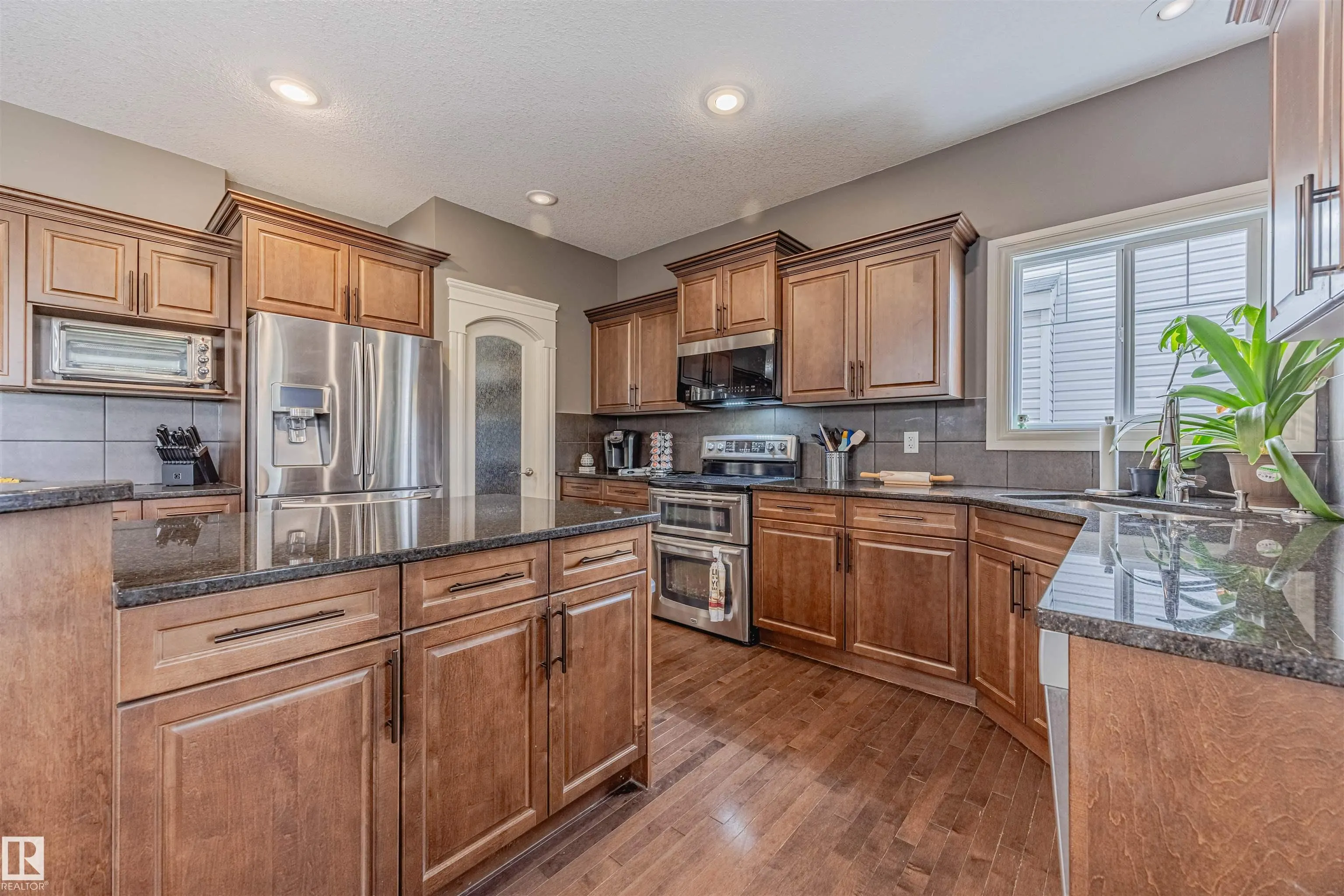 3807 GALLINGER Loop
