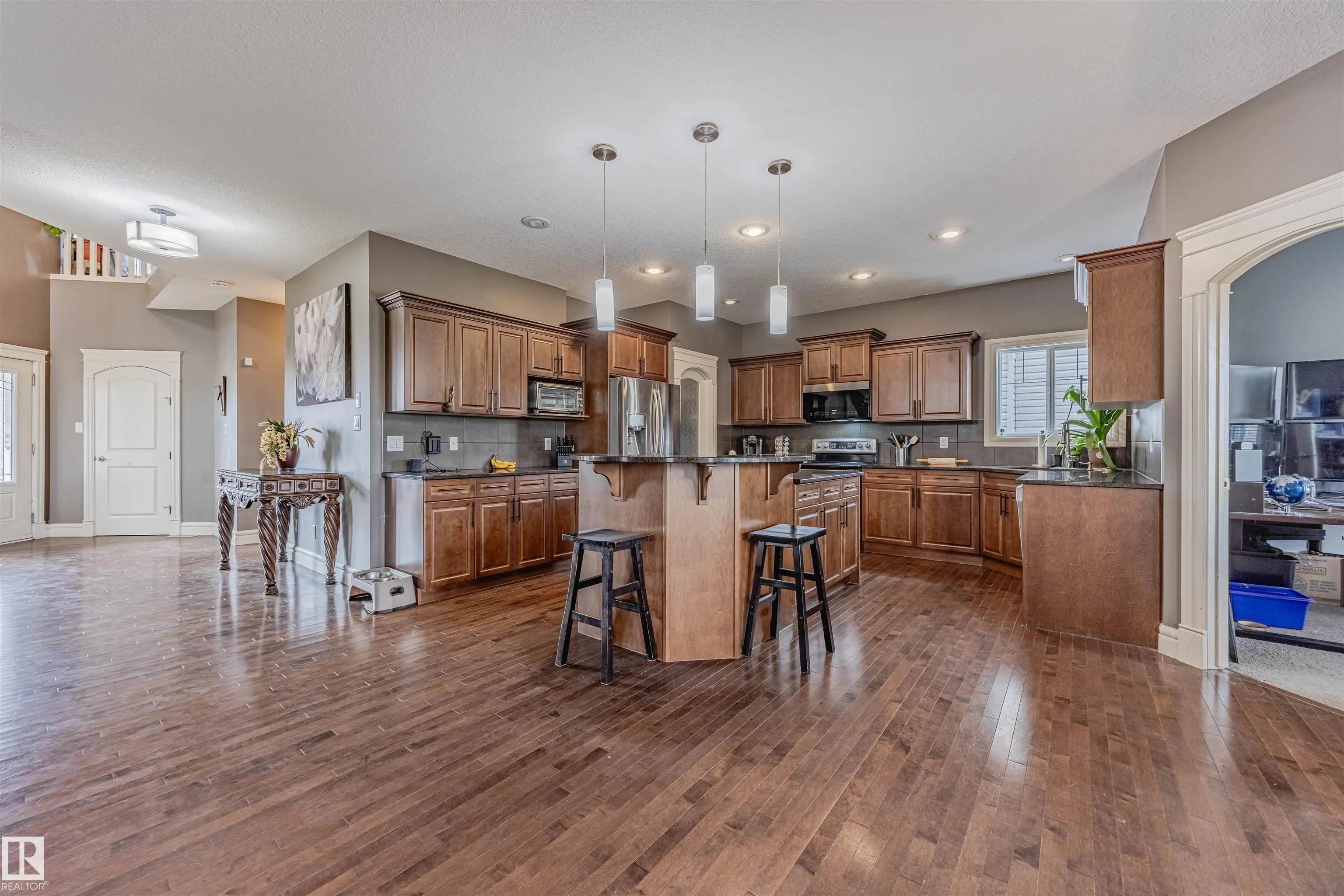 3807 GALLINGER Loop
