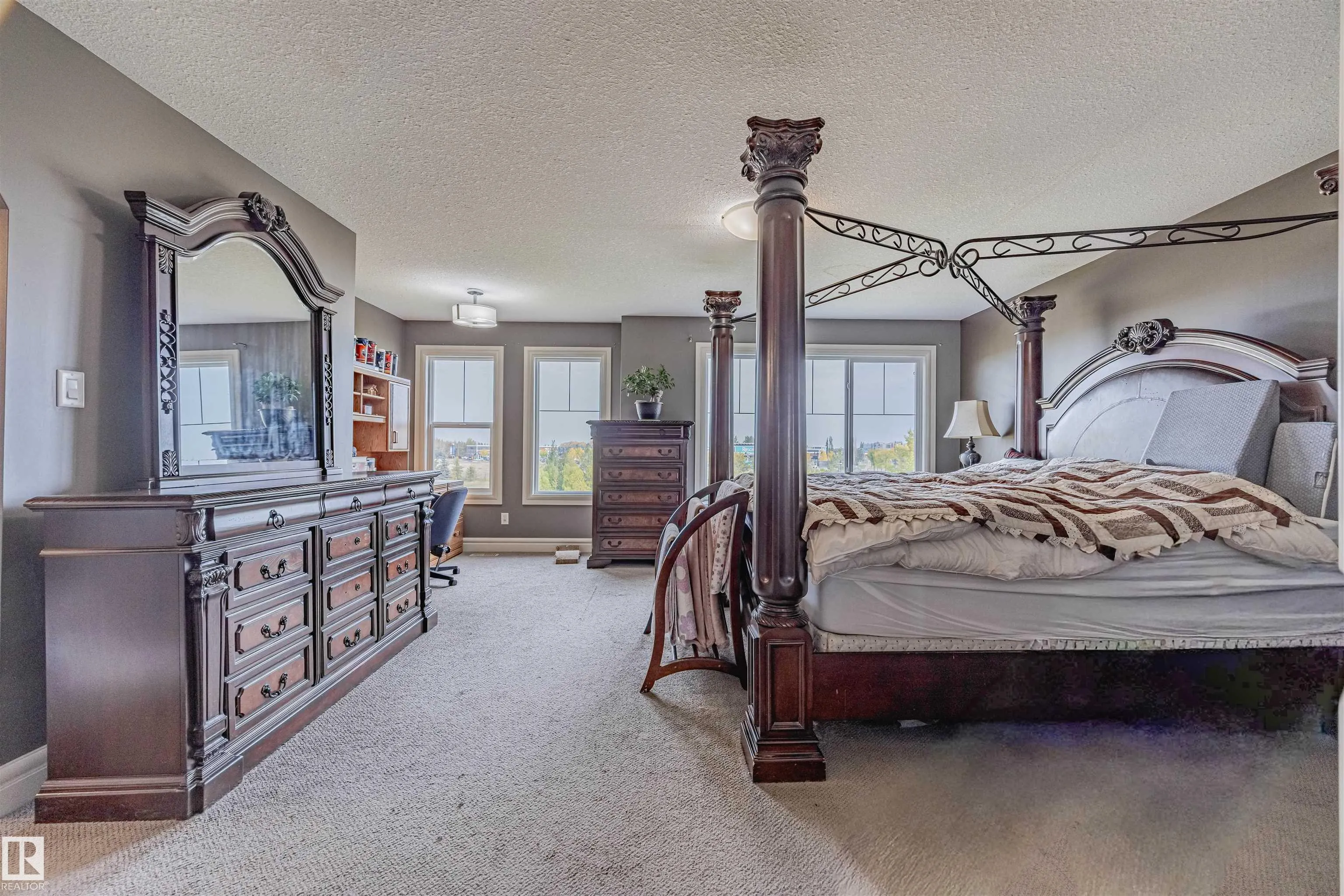 3807 GALLINGER Loop