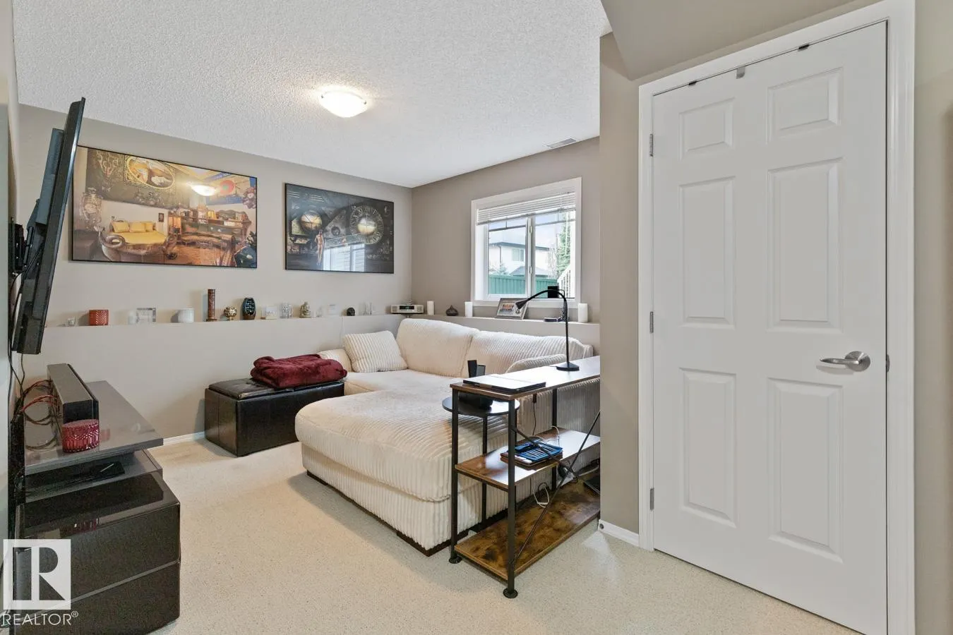 2508 HANNA Crescent