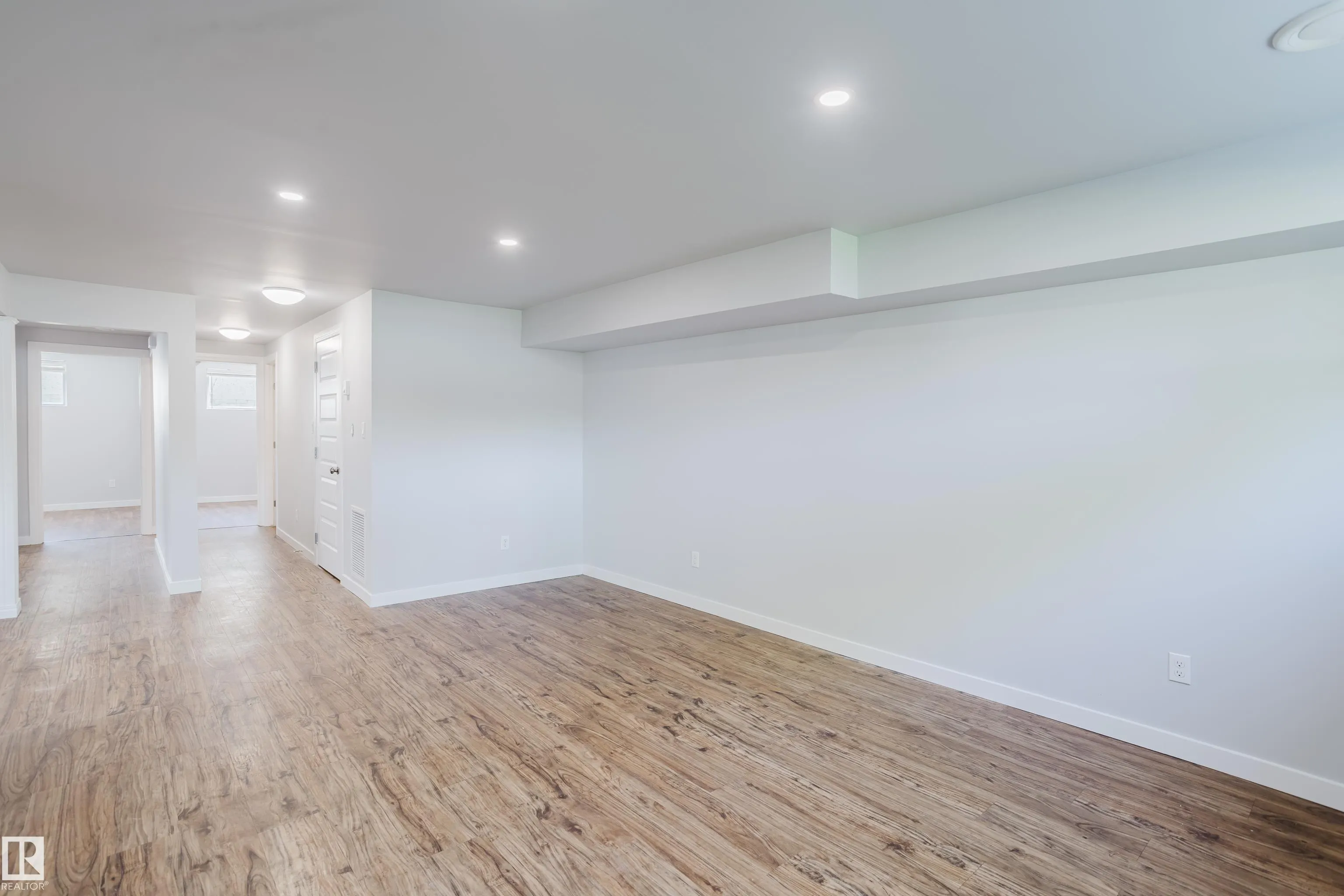 8123 8125 83 Avenue