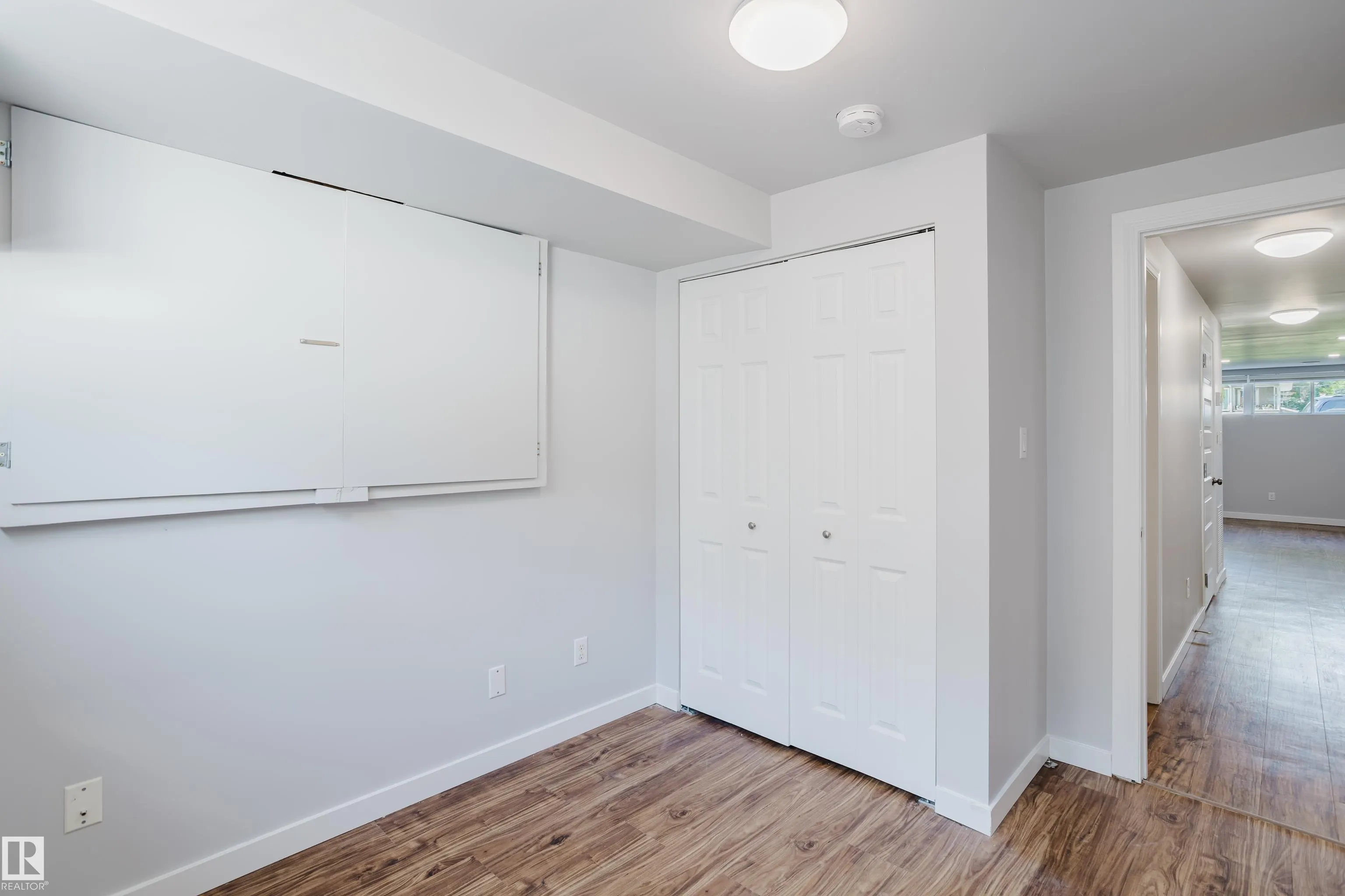 8123 8125 83 Avenue