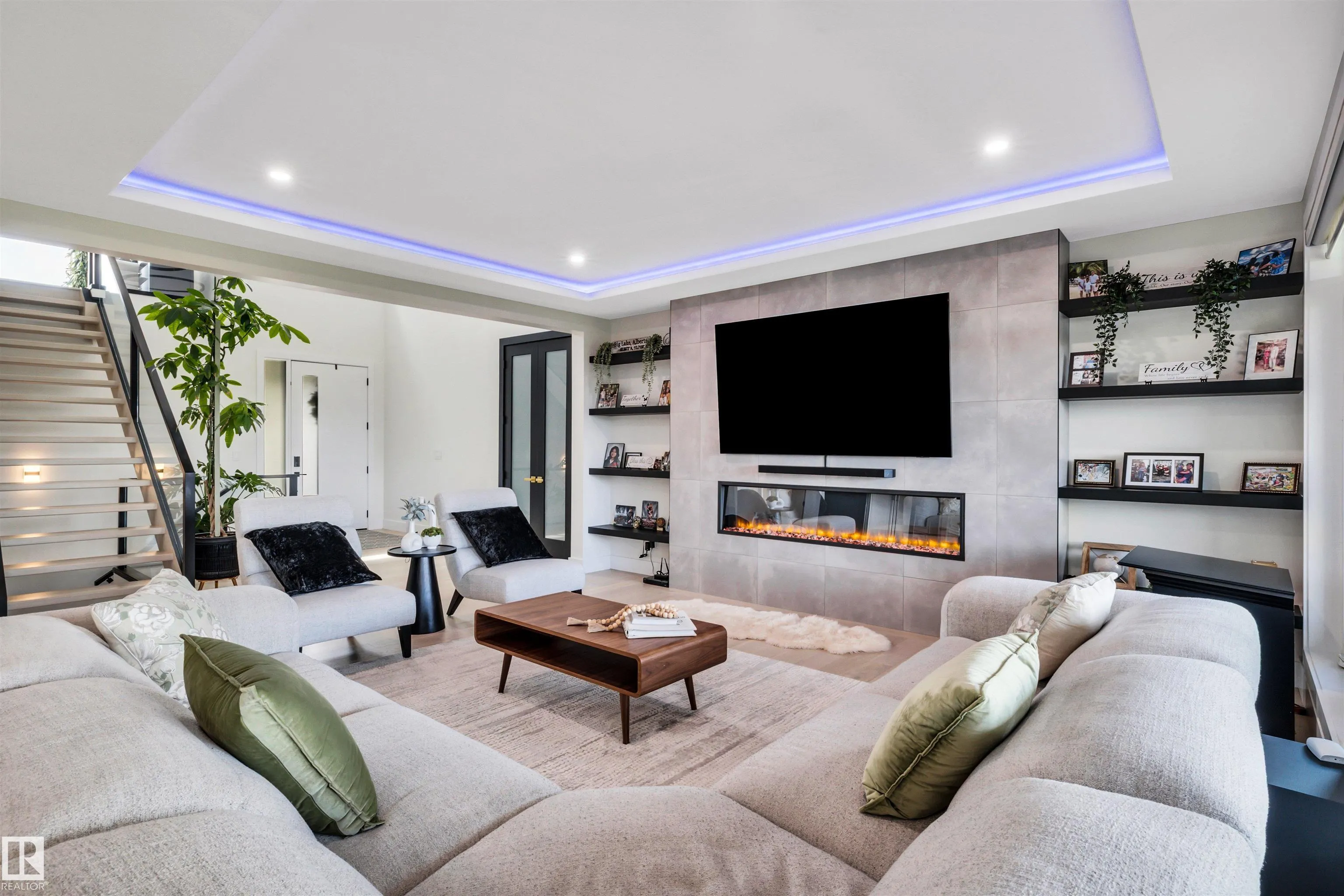 1293 PEREGRINE Terrace
