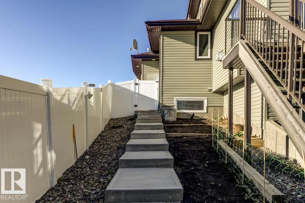 63 LAKEWOOD Boulevard