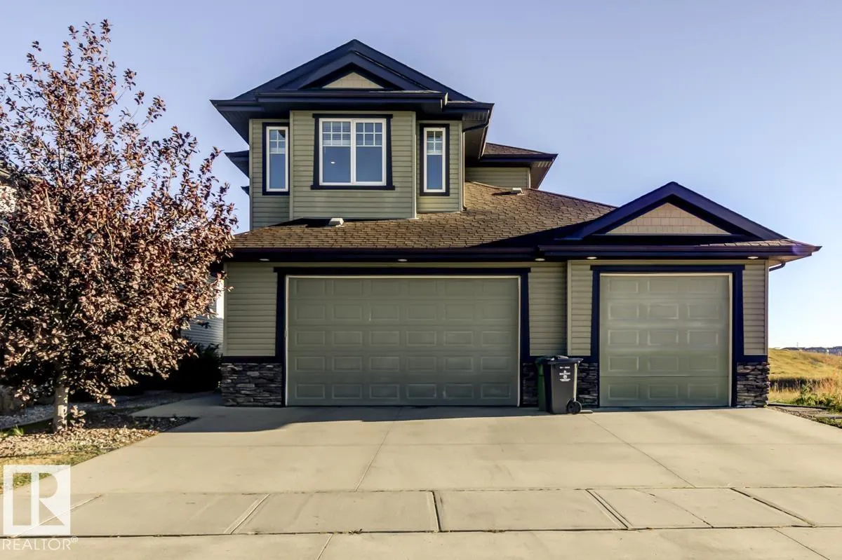 63 LAKEWOOD Boulevard