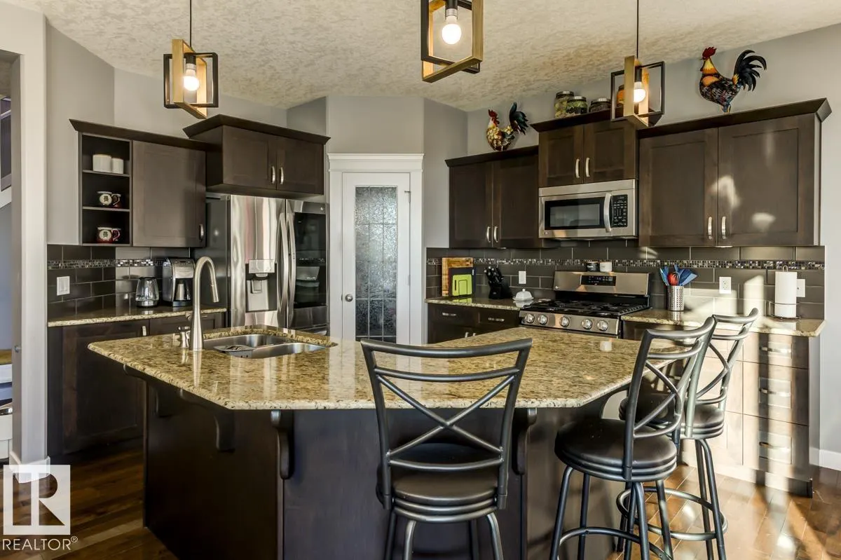 63 LAKEWOOD Boulevard