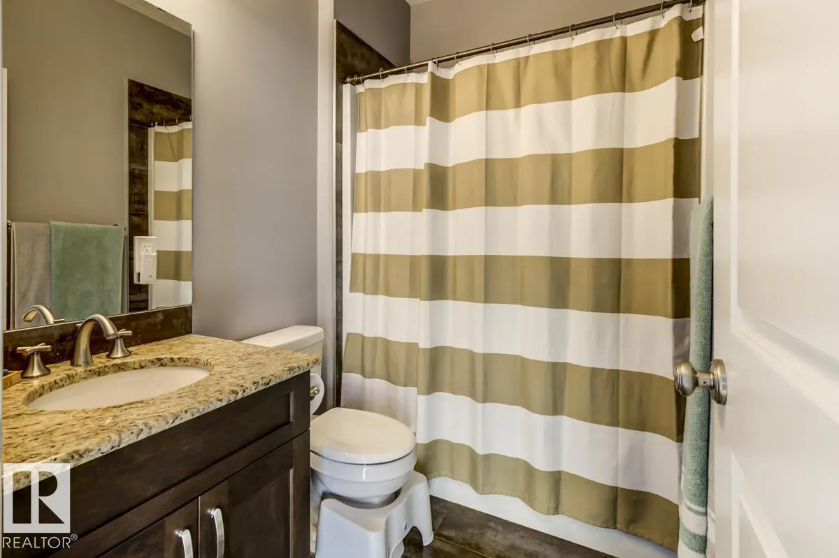 63 LAKEWOOD Boulevard